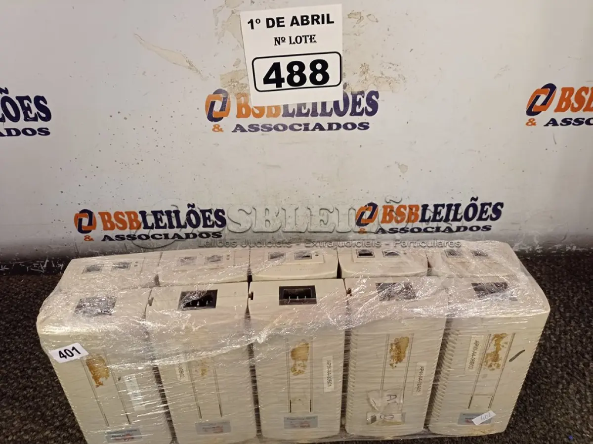 LOTE 488 - 10 POWER D SINE 7001G. (NO ESTADO) ATENÇÃO! FAZER A VISITAÇÃO ANTES DE ARREMATAR, NÃO SABEMOS SE FUNCIONA. LEILÃO NÃO TEM GARANTIA E NEM DEVOLUÇÃO, SUJEITO A POSSÍVEIS AVARIAS VISÍVEIS/OCULTAS E/OU AUSÊNCIA DE COMPONENTES.