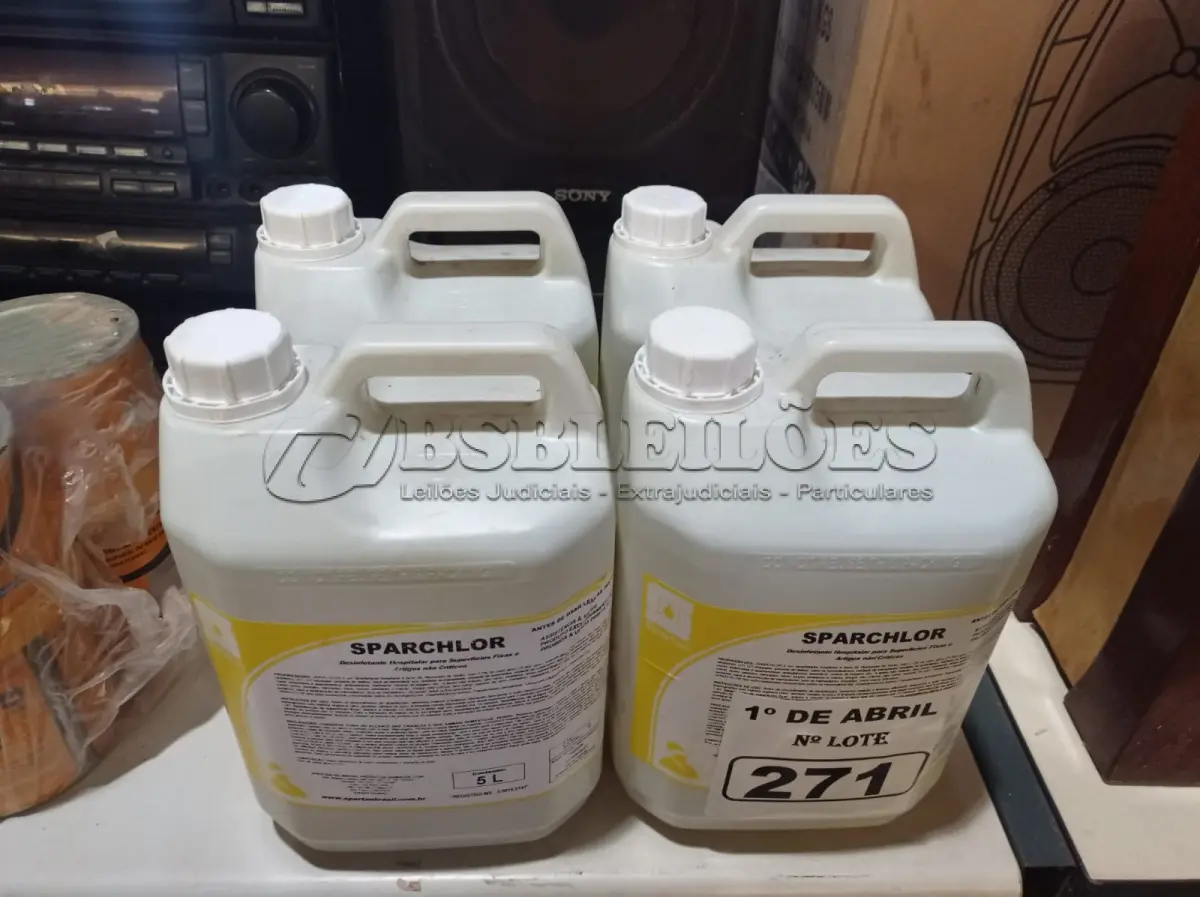 LOTE 271 - 20 LITROS DE DESINFETANTE HOSPITALAR PARA SUPERFÍCIES FIXAS E ARTIGOS NÃO CRÍTICOS. (NO ESTADO) ATENÇÃO! FAZER A VISITAÇÃO ANTES DE ARREMATAR, NÃO SABEMOS SE FUNCIONA. LEILÃO NÃO TEM GARANTIA E NEM DEVOLUÇÃO, SUJEITO A POSSÍVEIS AVARIAS VISÍVEIS/OCULTAS E/OU AUSÊNCIA DE COMPONENTES.