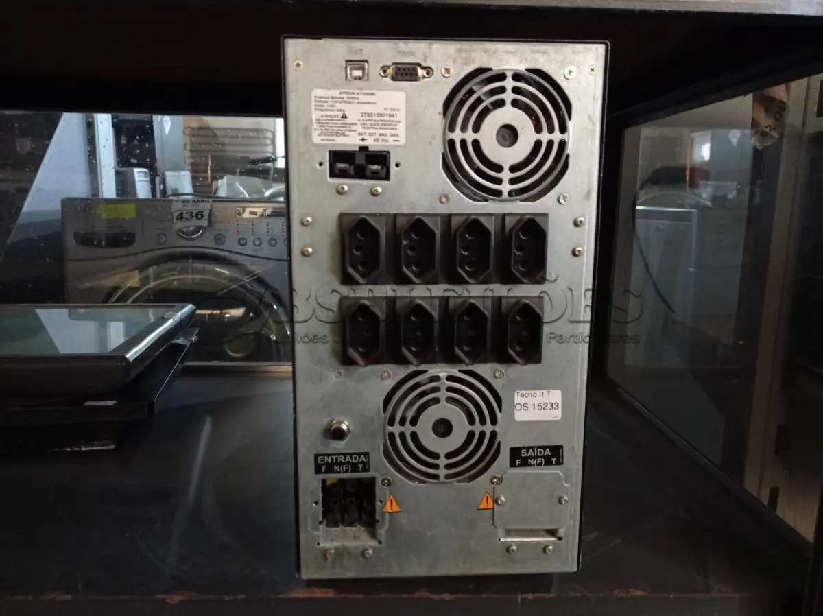 LOTE 451 - 01 NOBREAK MARCA SMS 3000VA. (NO ESTADO) ATENÇÃO! FAZER A VISITAÇÃO ANTES DE ARREMATAR, NÃO SABEMOS SE FUNCIONA. LEILÃO NÃO TEM GARANTIA E NEM DEVOLUÇÃO, SUJEITO A POSSÍVEIS AVARIAS VISÍVEIS/OCULTAS E/OU AUSÊNCIA DE COMPONENTES.