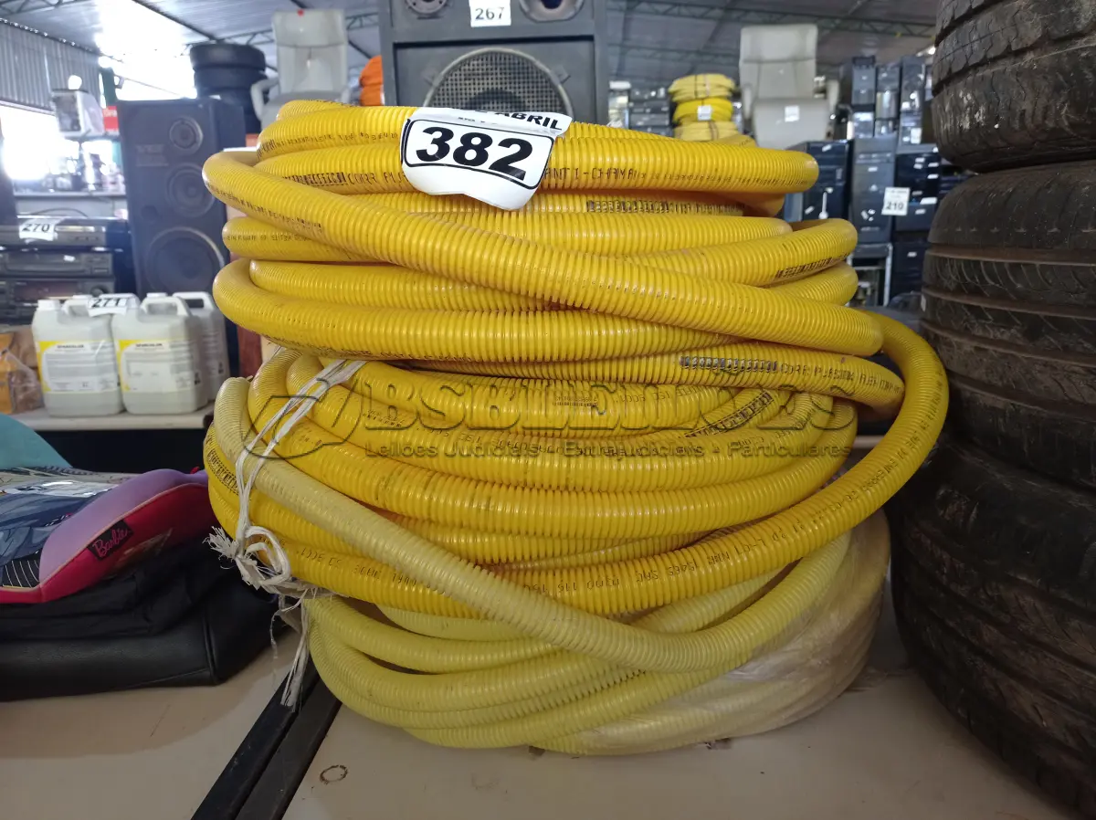 LOTE 382 - 03 ROLOS DE MANGUEIRA CORRUGADA. (NO ESTADO) ATENÇÃO! FAZER A VISITAÇÃO ANTES DE ARREMATAR, NÃO SABEMOS SE FUNCIONA. LEILÃO NÃO TEM GARANTIA E NEM DEVOLUÇÃO, SUJEITO A POSSÍVEIS AVARIAS VISÍVEIS/OCULTAS E/OU AUSÊNCIA DE COMPONENTES.