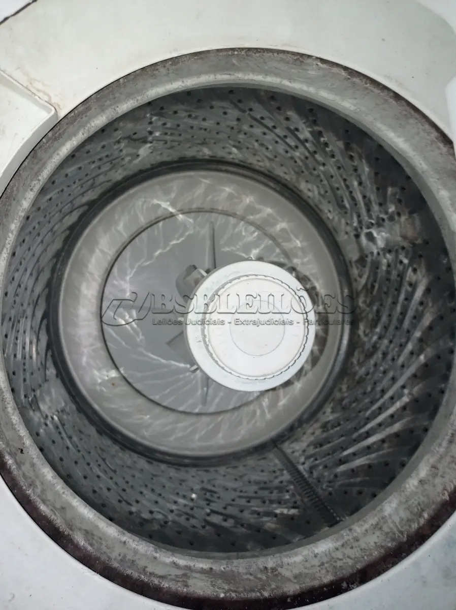 LOTE 432 - 01 LAVADORA MARCA BRASTEMP 11KG 220V. (NO ESTADO) ATENÇÃO! FAZER A VISITAÇÃO ANTES DE ARREMATAR, NÃO SABEMOS SE FUNCIONA. LEILÃO NÃO TEM GARANTIA E NEM DEVOLUÇÃO, SUJEITO A POSSÍVEIS AVARIAS VISÍVEIS/OCULTAS E/OU AUSÊNCIA DE COMPONENTES.