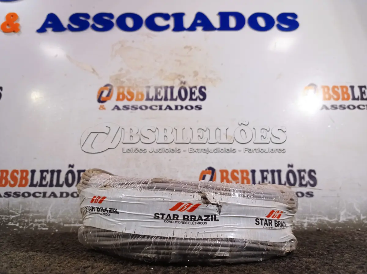 LOTE 346 - 01 ROLO DE CABO FLEXÍVEL 100M 2,5MM NA COR CINZA(NOVO). (NO ESTADO) ATENÇÃO! FAZER A VISITAÇÃO ANTES DE ARREMATAR, NÃO SABEMOS SE FUNCIONA. LEILÃO NÃO TEM GARANTIA E NEM DEVOLUÇÃO, SUJEITO A POSSÍVEIS AVARIAS VISÍVEIS/OCULTAS E/OU AUSÊNCIA DE COMPONENTES.