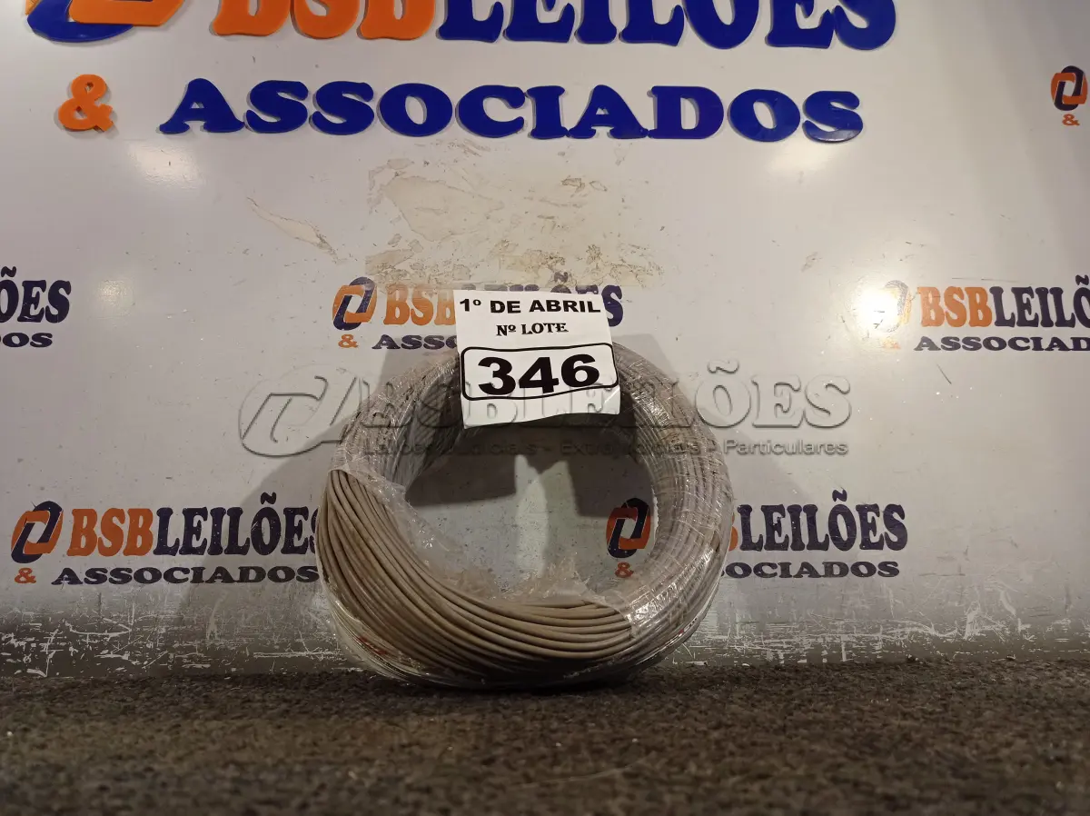 LOTE 346 - 01 ROLO DE CABO FLEXÍVEL 100M 2,5MM NA COR CINZA(NOVO). (NO ESTADO) ATENÇÃO! FAZER A VISITAÇÃO ANTES DE ARREMATAR, NÃO SABEMOS SE FUNCIONA. LEILÃO NÃO TEM GARANTIA E NEM DEVOLUÇÃO, SUJEITO A POSSÍVEIS AVARIAS VISÍVEIS/OCULTAS E/OU AUSÊNCIA DE COMPONENTES.