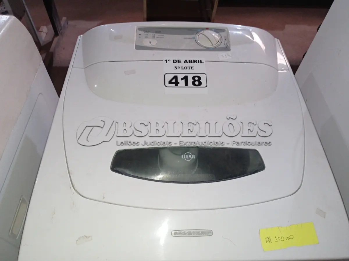 LOTE 418 - 01 LAVADORA MARCA BRASTEMP 220V. (NO ESTADO) ATENÇÃO! FAZER A VISITAÇÃO ANTES DE ARREMATAR, NÃO SABEMOS SE FUNCIONA. LEILÃO NÃO TEM GARANTIA E NEM DEVOLUÇÃO, SUJEITO A POSSÍVEIS AVARIAS VISÍVEIS/OCULTAS E/OU AUSÊNCIA DE COMPONENTES.