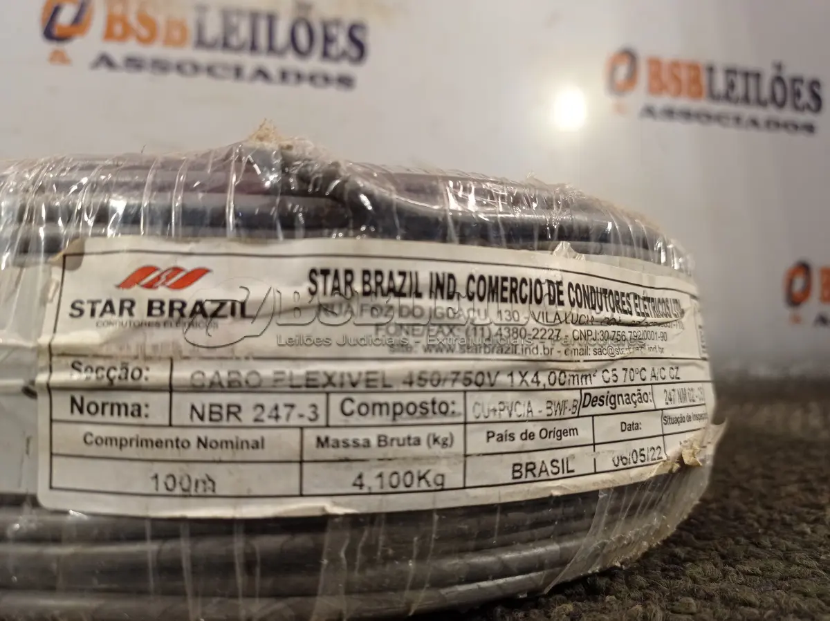 LOTE 415 - 01 ROLO DE CABO FLEXÍVEL 100M 4MM NA COR CINZA(NOVO). (NO ESTADO) ATENÇÃO! FAZER A VISITAÇÃO ANTES DE ARREMATAR, NÃO SABEMOS SE FUNCIONA. LEILÃO NÃO TEM GARANTIA E NEM DEVOLUÇÃO, SUJEITO A POSSÍVEIS AVARIAS VISÍVEIS/OCULTAS E/OU AUSÊNCIA DE COMPONENTES.