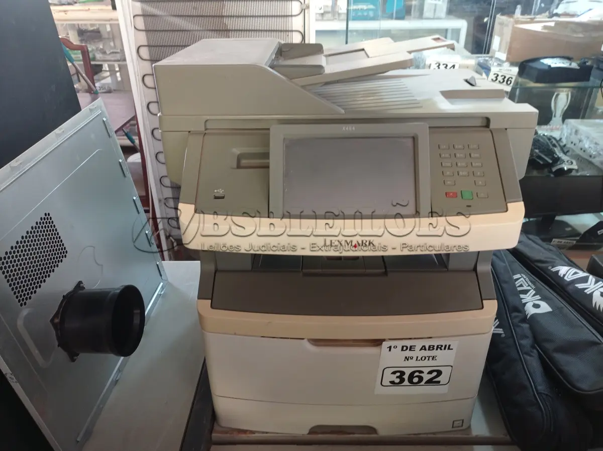 LOTE 362 - 01 IMPRESSORA MARCA LEXMARK MODELO X464. (NO ESTADO) ATENÇÃO! FAZER A VISITAÇÃO ANTES DE ARREMATAR, NÃO SABEMOS SE FUNCIONA. LEILÃO NÃO TEM GARANTIA E NEM DEVOLUÇÃO, SUJEITO A POSSÍVEIS AVARIAS VISÍVEIS/OCULTAS E/OU AUSÊNCIA DE COMPONENTES.