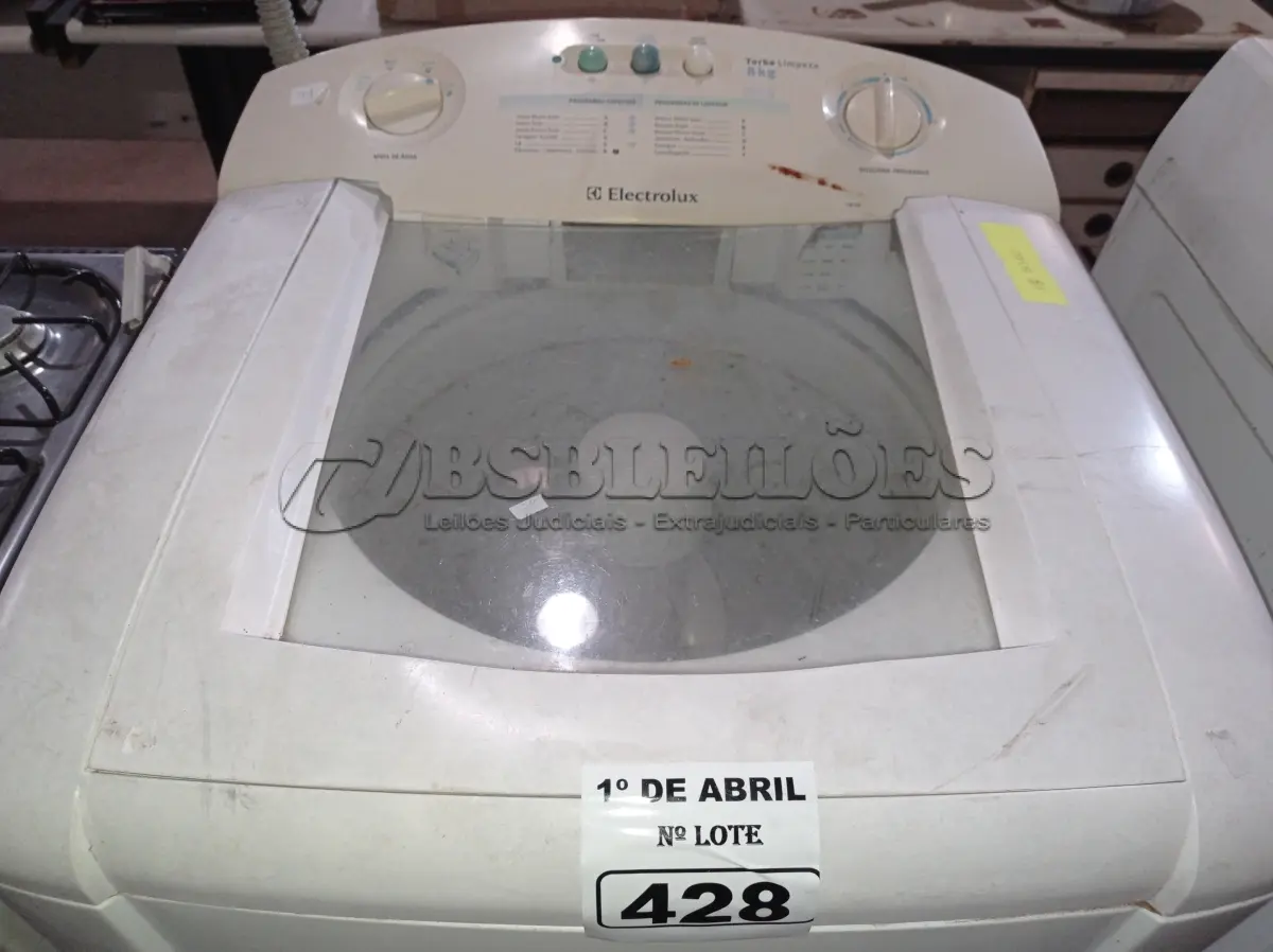 LOTE 428 - 01 LAVADORA MARCA ELECTROLUX 220V. (NO ESTADO) ATENÇÃO! FAZER A VISITAÇÃO ANTES DE ARREMATAR, NÃO SABEMOS SE FUNCIONA. LEILÃO NÃO TEM GARANTIA E NEM DEVOLUÇÃO, SUJEITO A POSSÍVEIS AVARIAS VISÍVEIS/OCULTAS E/OU AUSÊNCIA DE COMPONENTES.