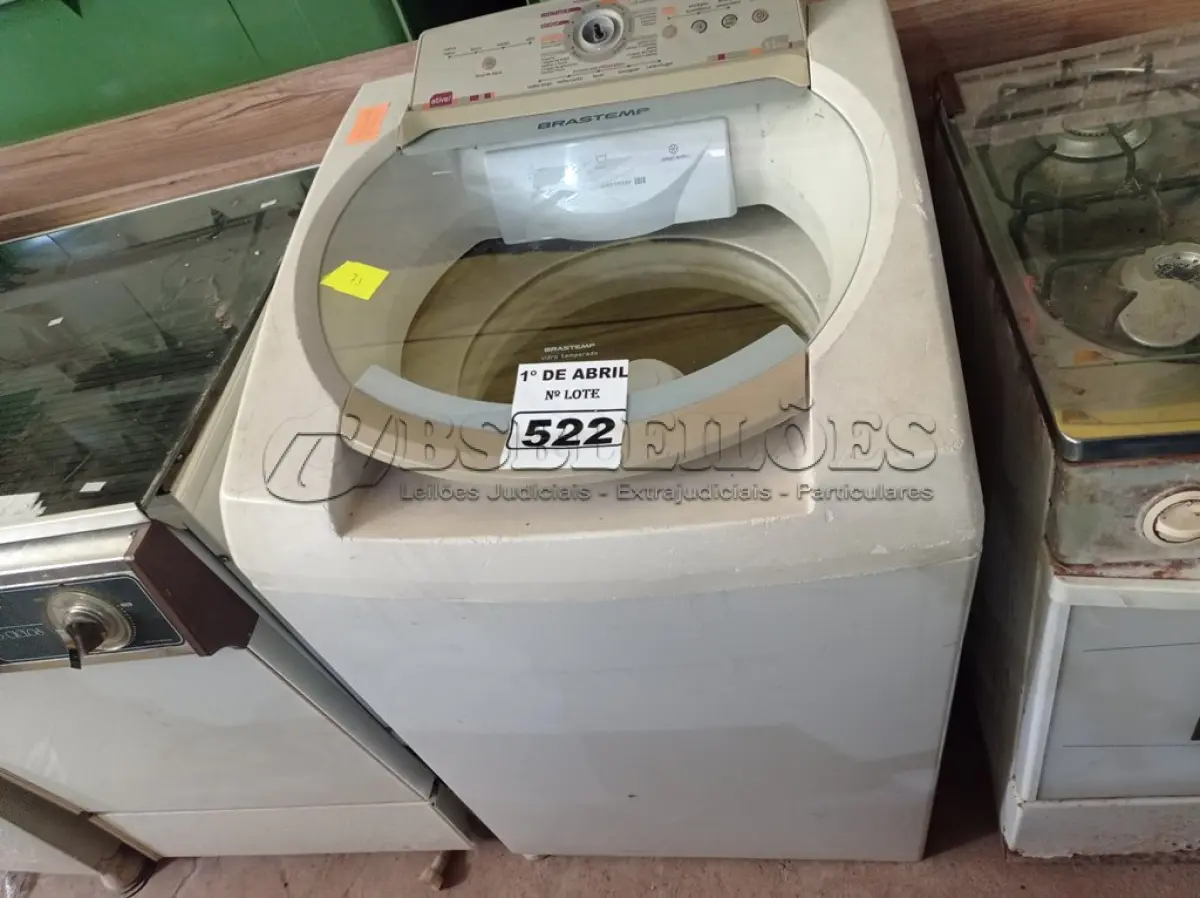 LOTE 522 - 01 MÁQUINA DE LAVAR ROUPAS MARCA BRASTEMP 11KG 220V. (NO ESTADO) ATENÇÃO! FAZER A VISITAÇÃO ANTES DE ARREMATAR, NÃO SABEMOS SE FUNCIONA. LEILÃO NÃO TEM GARANTIA E NEM DEVOLUÇÃO, SUJEITO A POSSÍVEIS AVARIAS VISÍVEIS/OCULTAS E/OU AUSÊNCIA DE COMPONENTES.