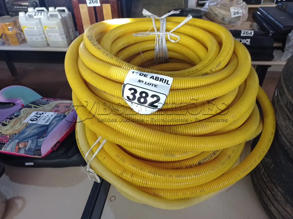 LOTE 382 - 03 ROLOS DE MANGUEIRA CORRUGADA. (NO ESTADO) ATENÇÃO! FAZER A VISITAÇÃO ANTES DE ARREMATAR, NÃO SABEMOS SE FUNCIONA. LEILÃO NÃO TEM GARANTIA E NEM DEVOLUÇÃO, SUJEITO A POSSÍVEIS AVARIAS VISÍVEIS/OCULTAS E/OU AUSÊNCIA DE COMPONENTES.