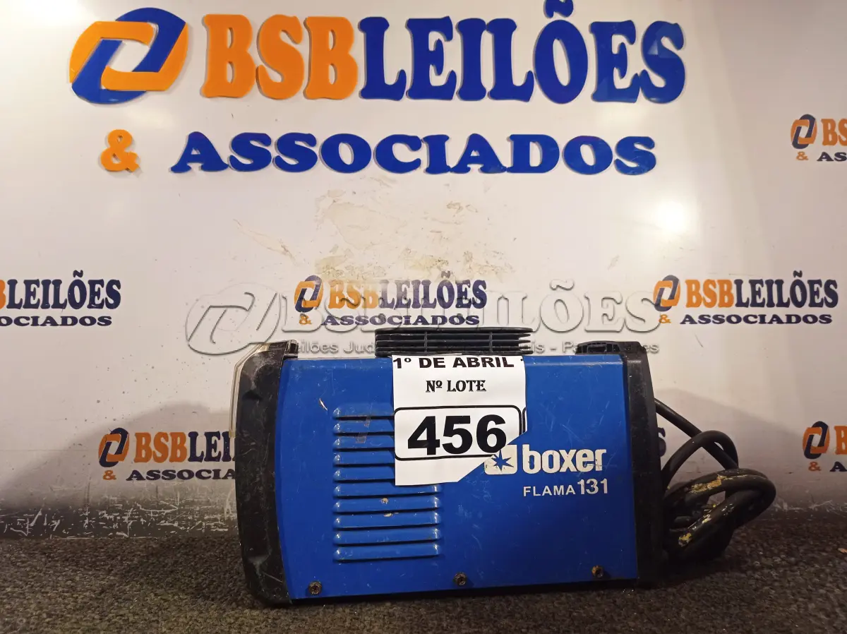 LOTE 456 - 01 INVERSORA DE SOLDA. (NO ESTADO) ATENÇÃO! FAZER A VISITAÇÃO ANTES DE ARREMATAR, NÃO SABEMOS SE FUNCIONA. LEILÃO NÃO TEM GARANTIA E NEM DEVOLUÇÃO, SUJEITO A POSSÍVEIS AVARIAS VISÍVEIS/OCULTAS E/OU AUSÊNCIA DE COMPONENTES.
