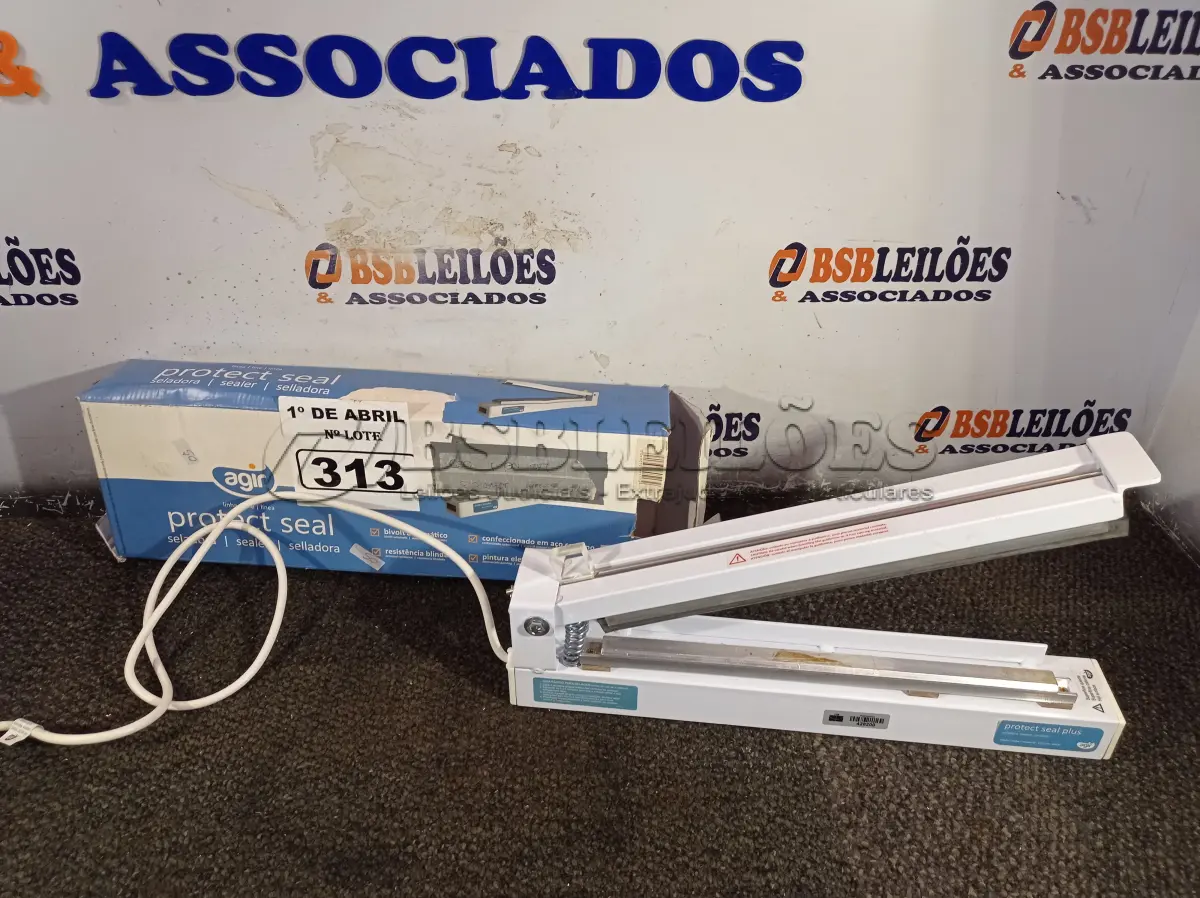 LOTE 313 - 01 SELADORA. (NO ESTADO) ATENÇÃO! FAZER A VISITAÇÃO ANTES DE ARREMATAR, NÃO SABEMOS SE FUNCIONA. LEILÃO NÃO TEM GARANTIA E NEM DEVOLUÇÃO, SUJEITO A POSSÍVEIS AVARIAS VISÍVEIS/OCULTAS E/OU AUSÊNCIA DE COMPONENTES.