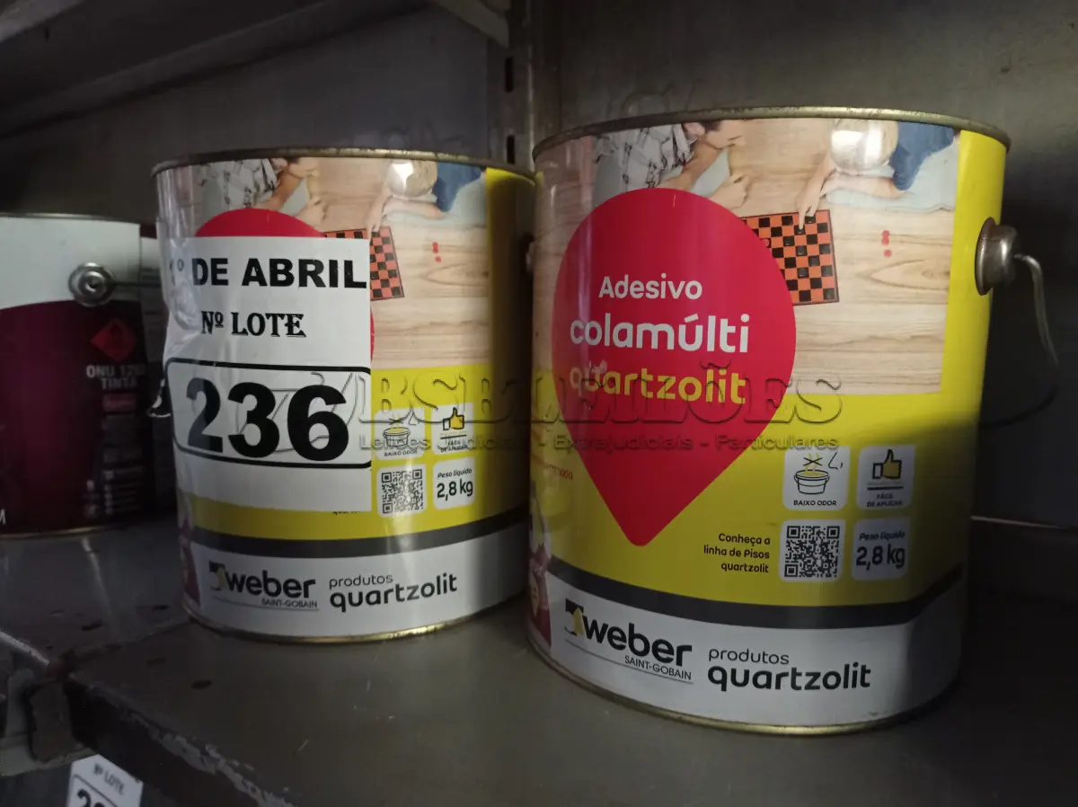 LOTE 236 - 02 GALÕES DE ADESIVO COLAMULT QUARTZOLIT 2,8KG. (NO ESTADO) ATENÇÃO! FAZER A VISITAÇÃO ANTES DE ARREMATAR, NÃO SABEMOS SE FUNCIONA. LEILÃO NÃO TEM GARANTIA E NEM DEVOLUÇÃO, SUJEITO A POSSÍVEIS AVARIAS VISÍVEIS/OCULTAS E/OU AUSÊNCIA DE COMPONENTES.