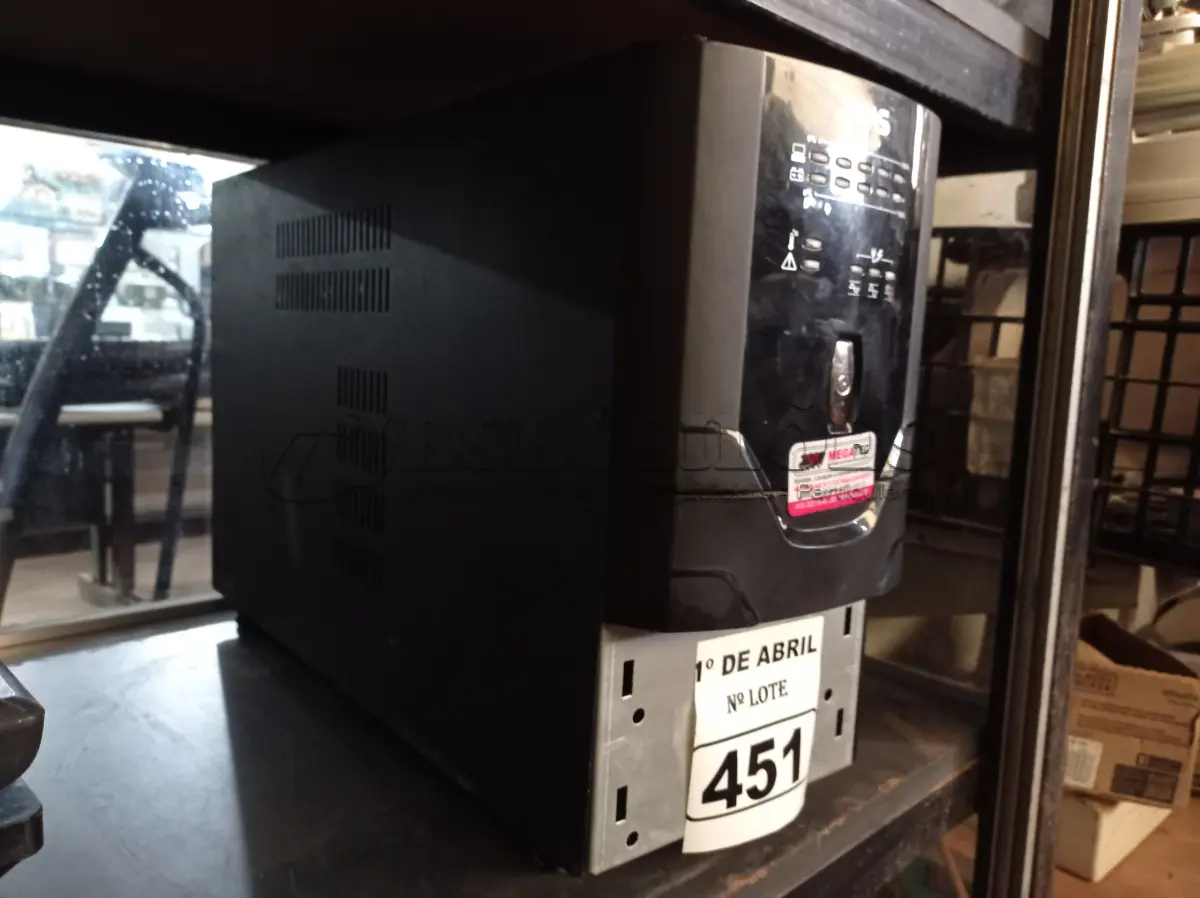 LOTE 451 - 01 NOBREAK MARCA SMS 3000VA. (NO ESTADO) ATENÇÃO! FAZER A VISITAÇÃO ANTES DE ARREMATAR, NÃO SABEMOS SE FUNCIONA. LEILÃO NÃO TEM GARANTIA E NEM DEVOLUÇÃO, SUJEITO A POSSÍVEIS AVARIAS VISÍVEIS/OCULTAS E/OU AUSÊNCIA DE COMPONENTES.