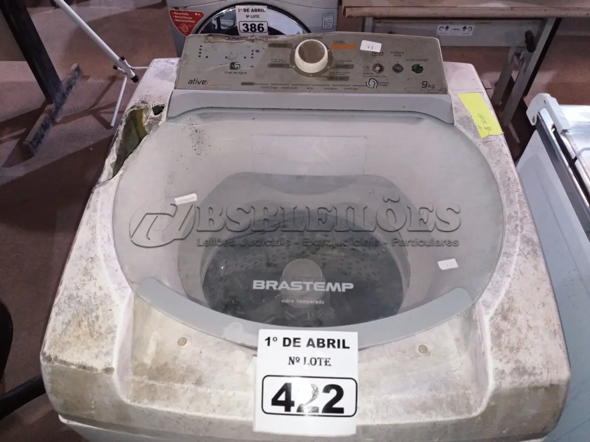 LOTE 422 - 01 LAVADORA MARCA BRASTEMP 9KG. (NO ESTADO) ATENÇÃO! FAZER A VISITAÇÃO ANTES DE ARREMATAR, NÃO SABEMOS SE FUNCIONA. LEILÃO NÃO TEM GARANTIA E NEM DEVOLUÇÃO, SUJEITO A POSSÍVEIS AVARIAS VISÍVEIS/OCULTAS E/OU AUSÊNCIA DE COMPONENTES.