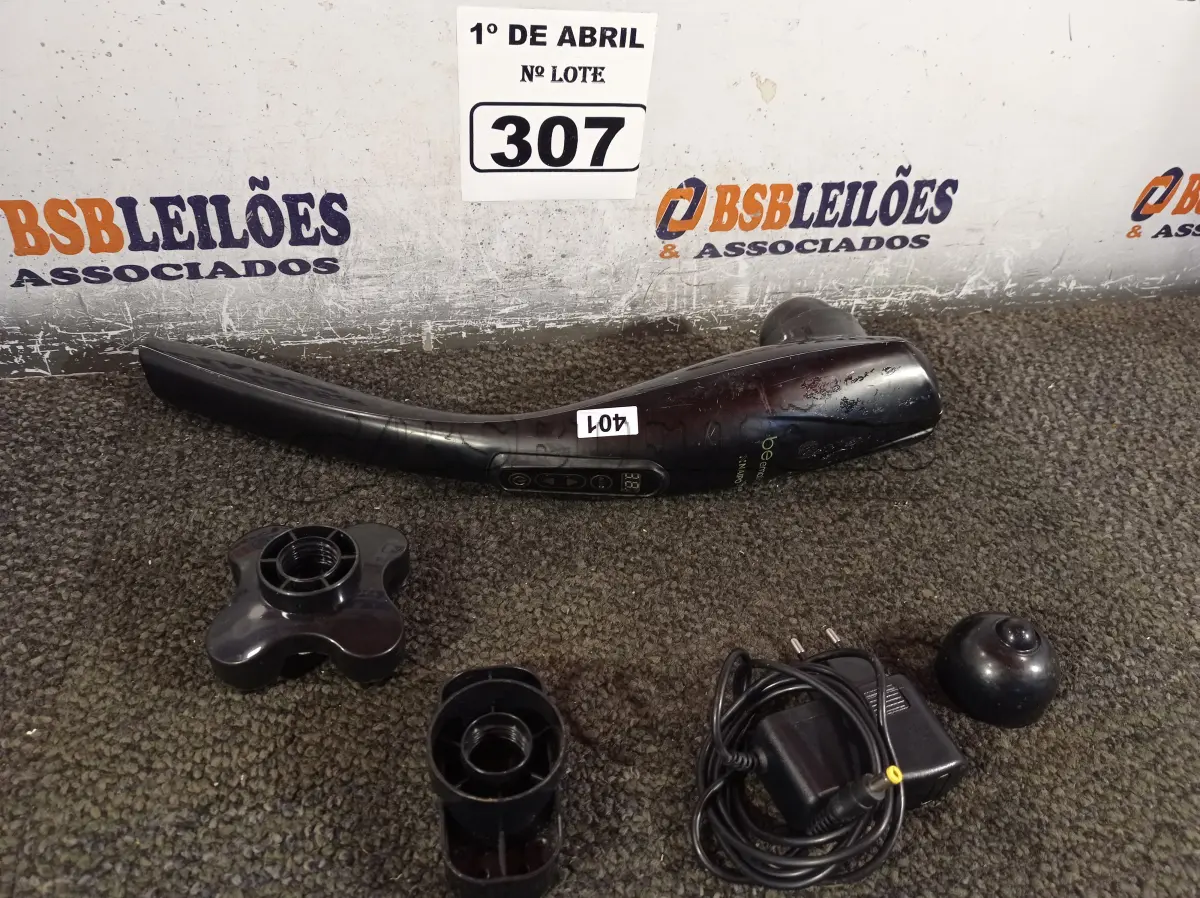 LOTE 307 - 01 MASSAGEADOR. (NO ESTADO) ATENÇÃO! FAZER A VISITAÇÃO ANTES DE ARREMATAR, NÃO SABEMOS SE FUNCIONA. LEILÃO NÃO TEM GARANTIA E NEM DEVOLUÇÃO, SUJEITO A POSSÍVEIS AVARIAS VISÍVEIS/OCULTAS E/OU AUSÊNCIA DE COMPONENTES.