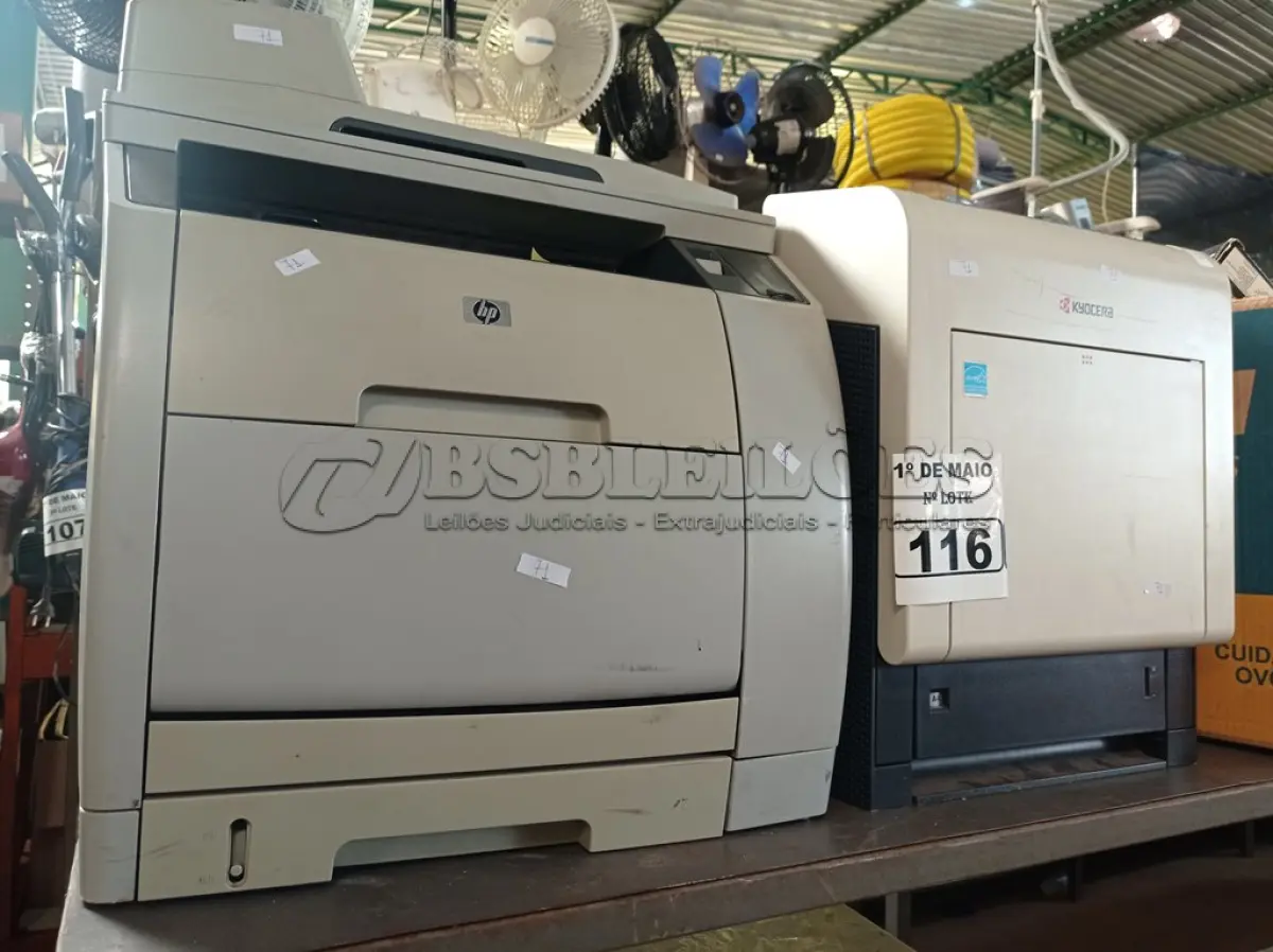 LOTE 116 - 02 IMPRESSORAS A LASER MARCAS E MODELOS DIVERSOS. (NO ESTADO) ATENÇÃO! FAZER A VISITAÇÃO ANTES DE ARREMATAR, NÃO SABEMOS SE FUNCIONA. LEILÃO NÃO TEM GARANTIA E NEM DEVOLUÇÃO, SUJEITO A POSSÍVEIS AVARIAS VISÍVEIS/OCULTAS E/OU AUSÊNCIA DE COMPONENTES.