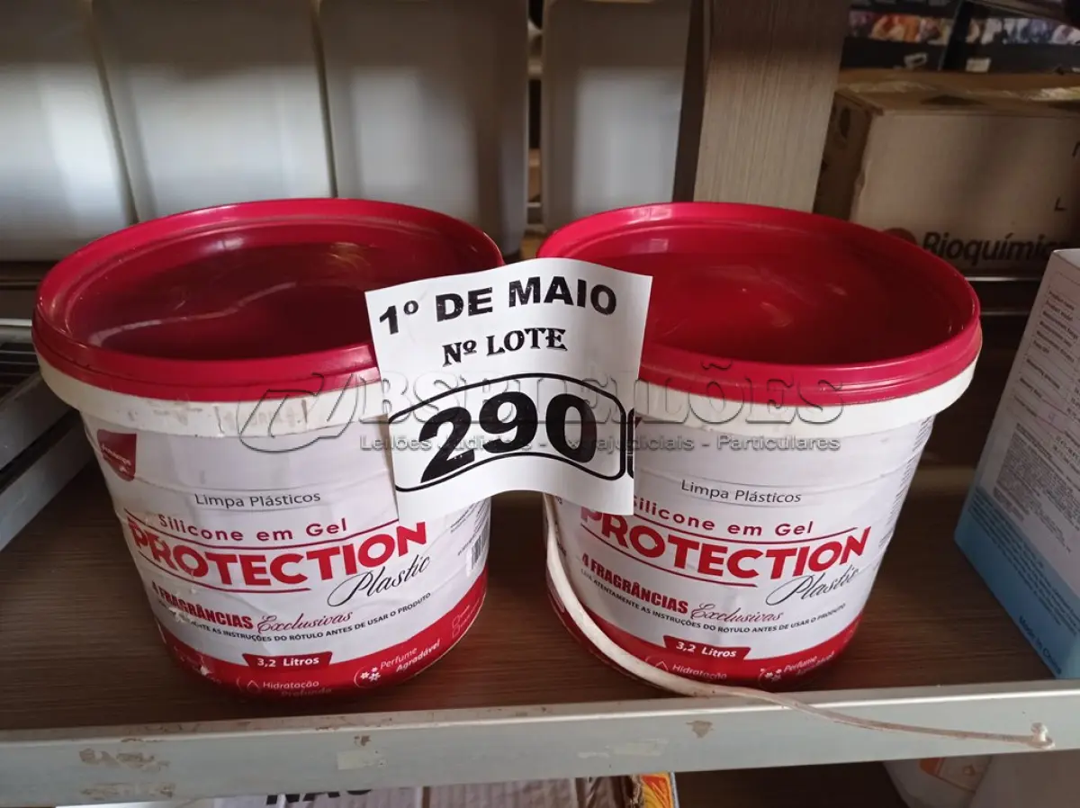 LOTE 290 - 02 BALDES DE SILICONE EM GEL 3.2L (NO ESTADO) ATENÇÃO! FAZER A VISITAÇÃO ANTES DE ARREMATAR, NÃO SABEMOS SE FUNCIONA. LEILÃO NÃO TEM GARANTIA E NEM DEVOLUÇÃO, SUJEITO A POSSÍVEIS AVARIAS VISÍVEIS/OCULTAS E/OU AUSÊNCIA DE COMPONENTES.