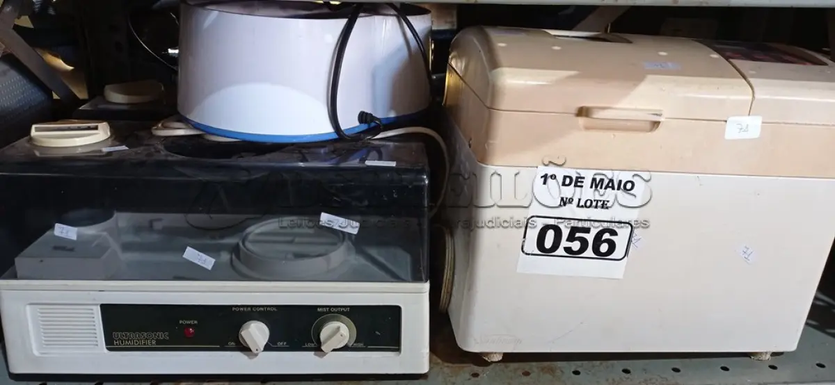 LOTE 056 - 01 PANELA DE FAZER PÃO E 03 UMIDIFICADORES DE AR MARCAS E MODELOS DIVERSOS. (NO ESTADO) ATENÇÃO! FAZER A VISITAÇÃO ANTES DE ARREMATAR, NÃO SABEMOS SE FUNCIONA. LEILÃO NÃO TEM GARANTIA E NEM DEVOLUÇÃO, SUJEITO A POSSÍVEIS AVARIAS VISÍVEIS/OCULTAS E/OU AUSÊNCIA DE COMPONENTES.