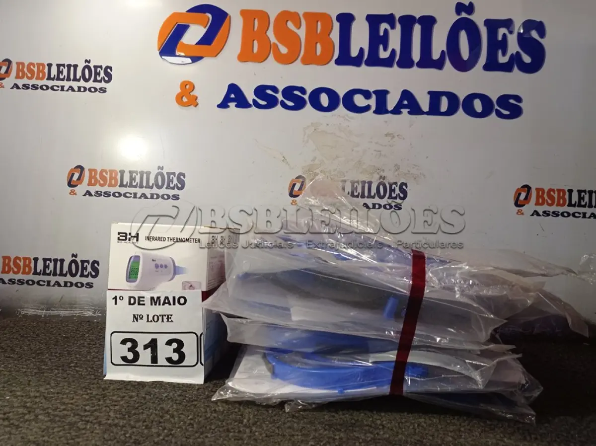 LOTE 313 - 10 MASCARAS DE PROTEÇÃO E 04 TERMÔMETROS DIGITAI. (NO ESTADO) ATENÇÃO! FAZER A VISITAÇÃO ANTES DE ARREMATAR, NÃO SABEMOS SE FUNCIONA. LEILÃO NÃO TEM GARANTIA E NEM DEVOLUÇÃO, SUJEITO A POSSÍVEIS AVARIAS VISÍVEIS/OCULTAS E/OU AUSÊNCIA DE COMPONENTES.