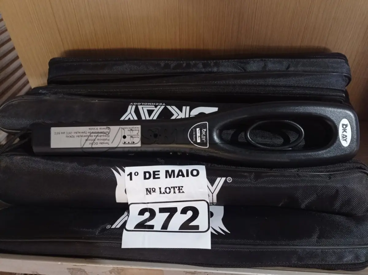 LOTE 272 - 10 DETECTORES DE METAL. (NO ESTADO) ATENÇÃO! FAZER A VISITAÇÃO ANTES DE ARREMATAR, NÃO SABEMOS SE FUNCIONA. LEILÃO NÃO TEM GARANTIA E NEM DEVOLUÇÃO, SUJEITO A POSSÍVEIS AVARIAS VISÍVEIS/OCULTAS E/OU AUSÊNCIA DE COMPONENTES.