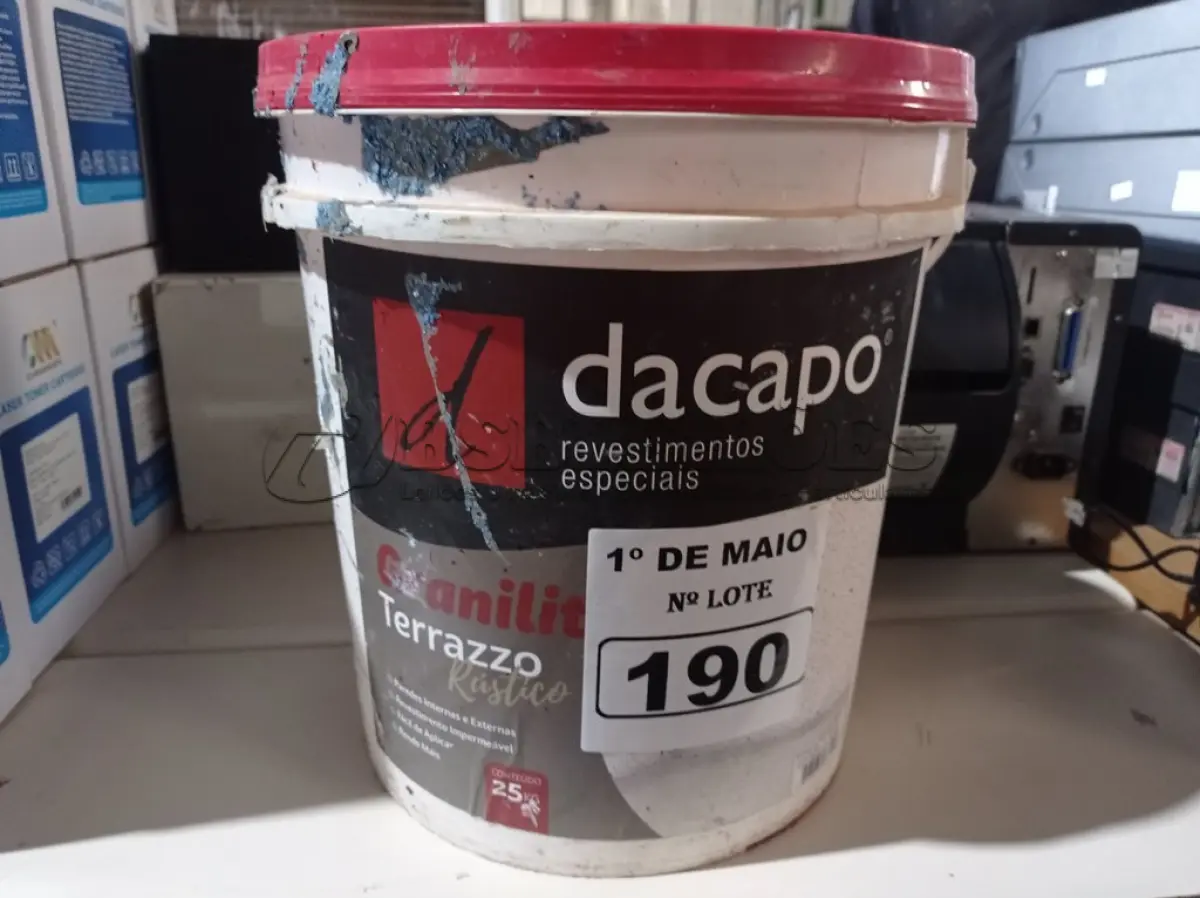 LOTE 190 - 01 BALDE DE GRANILITE TERRAZZO DACAPÓ 25KG. (NO ESTADO) ATENÇÃO! FAZER A VISITAÇÃO ANTES DE ARREMATAR, NÃO SABEMOS SE FUNCIONA. LEILÃO NÃO TEM GARANTIA E NEM DEVOLUÇÃO, SUJEITO A POSSÍVEIS AVARIAS VISÍVEIS/OCULTAS E/OU AUSÊNCIA DE COMPONENTES.