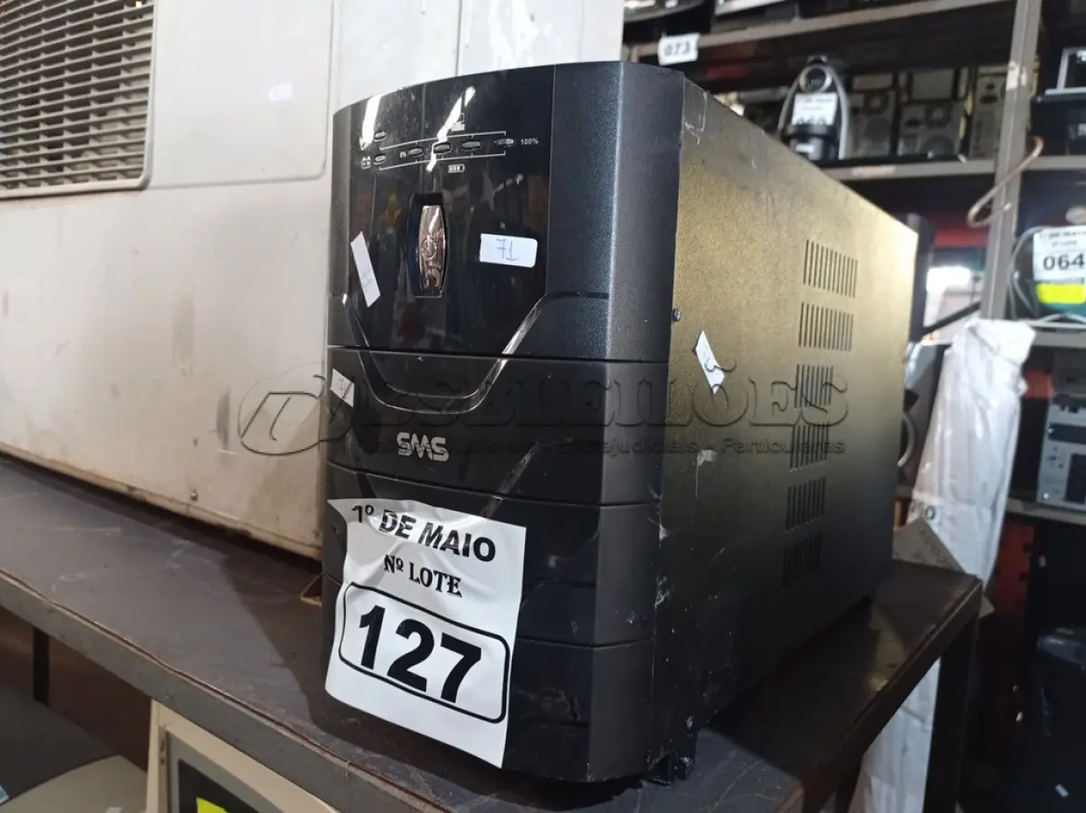 LOTE 127 - 01 NOBREAK MARCA SMS 3200VA. (NO ESTADO) ATENÇÃO! FAZER A VISITAÇÃO ANTES DE ARREMATAR, NÃO SABEMOS SE FUNCIONA. LEILÃO NÃO TEM GARANTIA E NEM DEVOLUÇÃO, SUJEITO A POSSÍVEIS AVARIAS VISÍVEIS/OCULTAS E/OU AUSÊNCIA DE COMPONENTES.