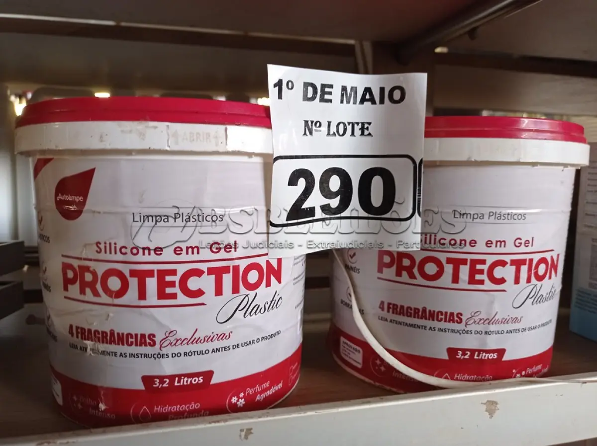 LOTE 290 - 02 BALDES DE SILICONE EM GEL 3.2L (NO ESTADO) ATENÇÃO! FAZER A VISITAÇÃO ANTES DE ARREMATAR, NÃO SABEMOS SE FUNCIONA. LEILÃO NÃO TEM GARANTIA E NEM DEVOLUÇÃO, SUJEITO A POSSÍVEIS AVARIAS VISÍVEIS/OCULTAS E/OU AUSÊNCIA DE COMPONENTES.