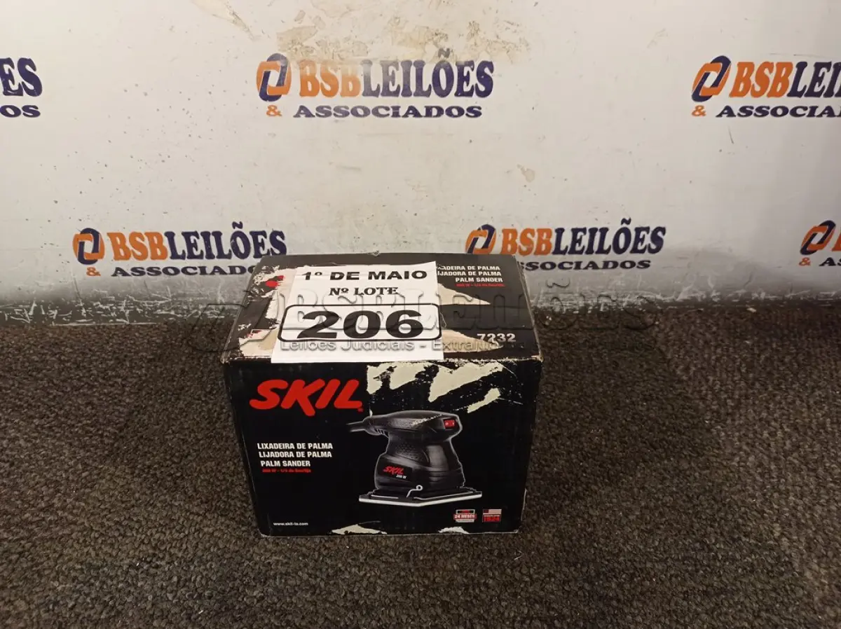 LOTE 206 - 01 LIXADEIRA ORBITAL DE PALMA 7232 200W-1/4 DE LIXA 220V MARCA SKIL. (NOVA) (NO ESTADO)