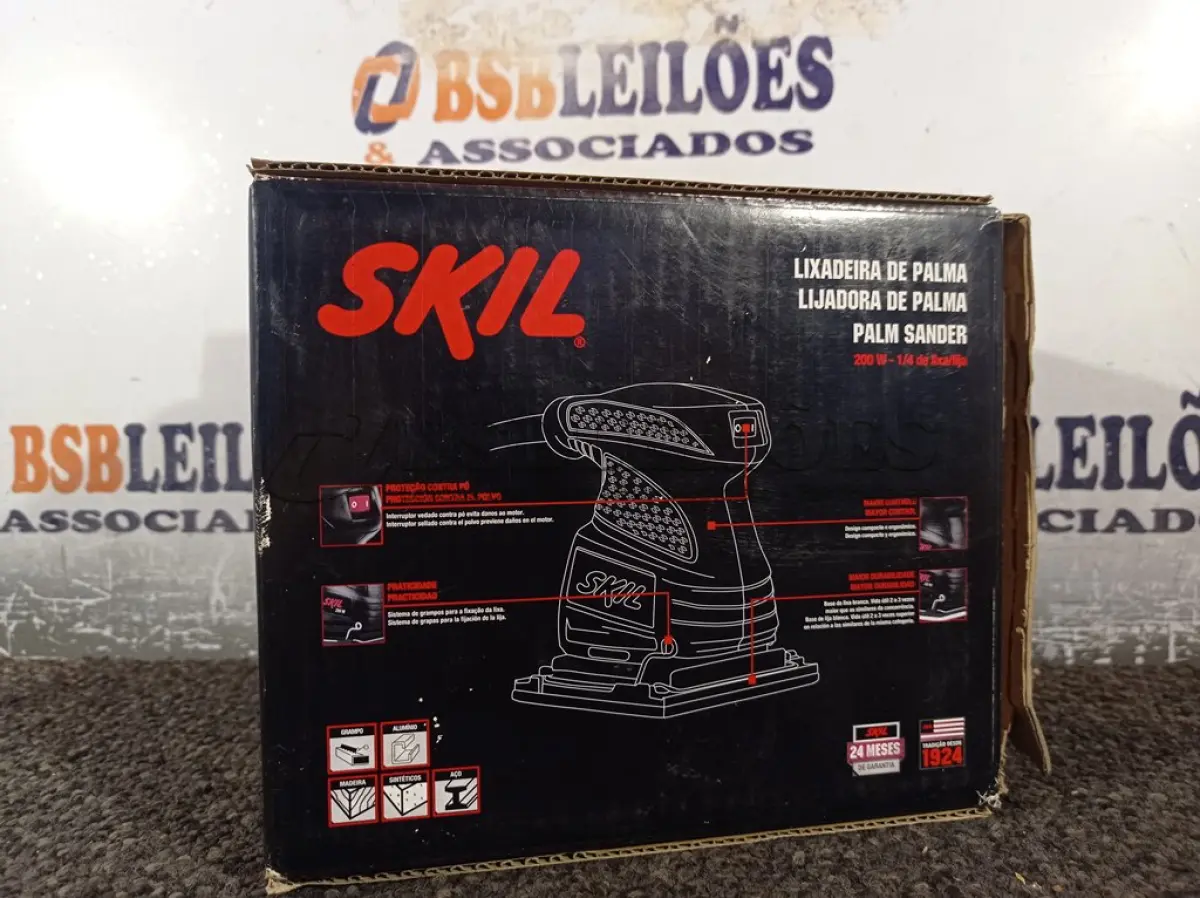 LOTE 209 - 01 LIXADEIRA ORBITAL DE PALMA 7232 200W-1/4 DE LIXA 220V MARCA SKIL. (NOVA). (NO ESTADO)