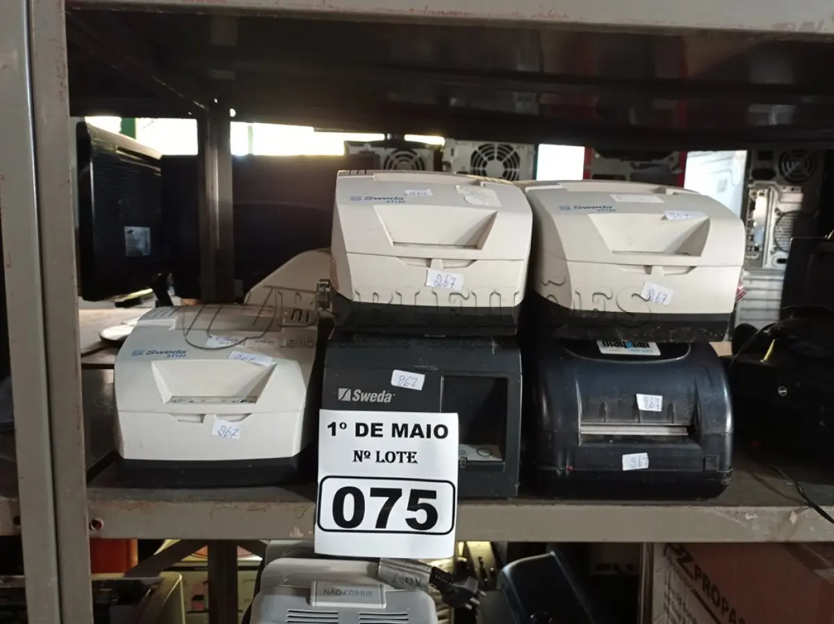 LOTE 075 - 05 IMPRESSORAS DE CUPOM MARCAS E MODELOS DIVERSOS. (NO ESTADO) ATENÇÃO! FAZER A VISITAÇÃO ANTES DE ARREMATAR, NÃO SABEMOS SE FUNCIONA. LEILÃO NÃO TEM GARANTIA E NEM DEVOLUÇÃO, SUJEITO A POSSÍVEIS AVARIAS VISÍVEIS/OCULTAS E/OU AUSÊNCIA DE COMPONENTES.