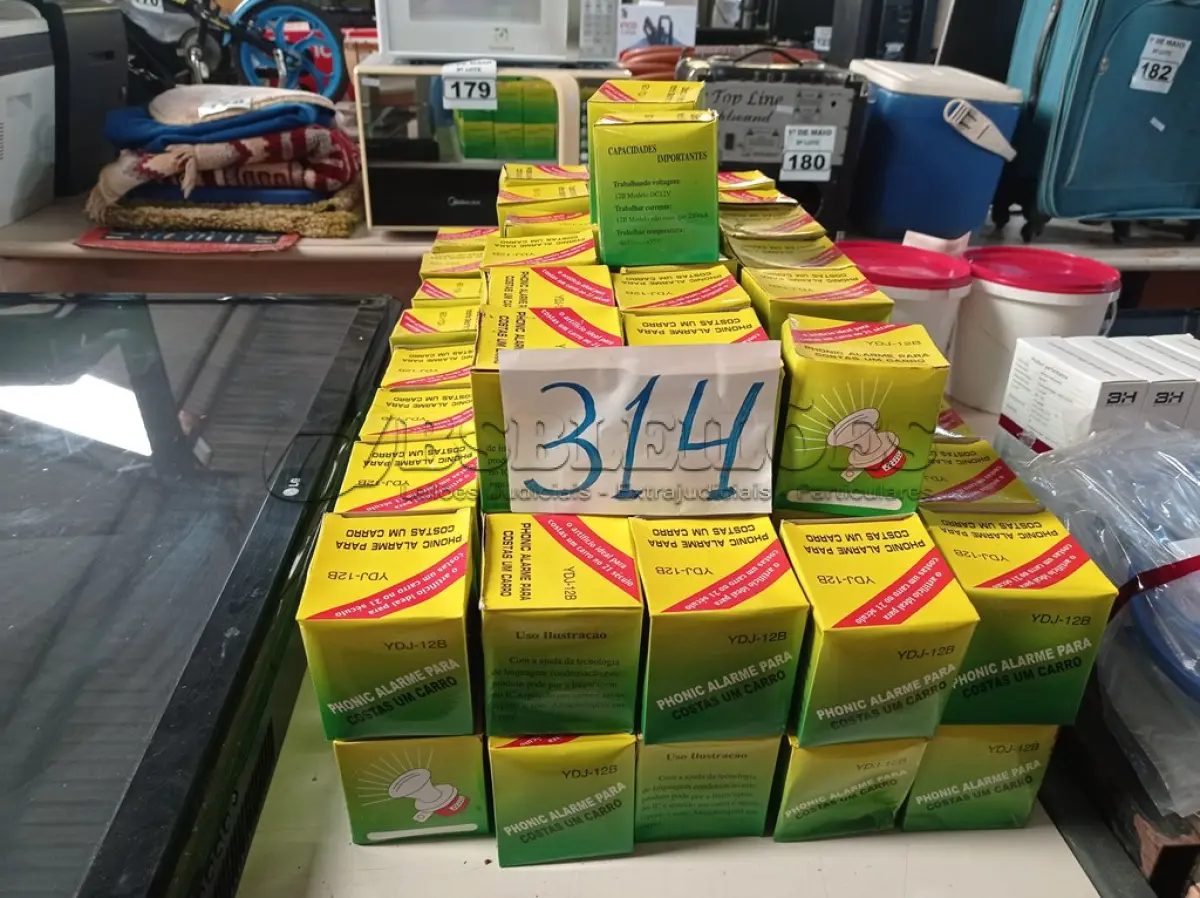 LOTE 314 - 01 LOTE COM VÁRIAS SIRENES DE ALARME DE RÉ PARA CAMINHÃO. (NO ESTADO) ATENÇÃO! FAZER A VISITAÇÃO ANTES DE ARREMATAR, NÃO SABEMOS SE FUNCIONA. LEILÃO NÃO TEM GARANTIA E NEM DEVOLUÇÃO, SUJEITO A POSSÍVEIS AVARIAS VISÍVEIS/OCULTAS E/OU AUSÊNCIA DE COMPONENTES.