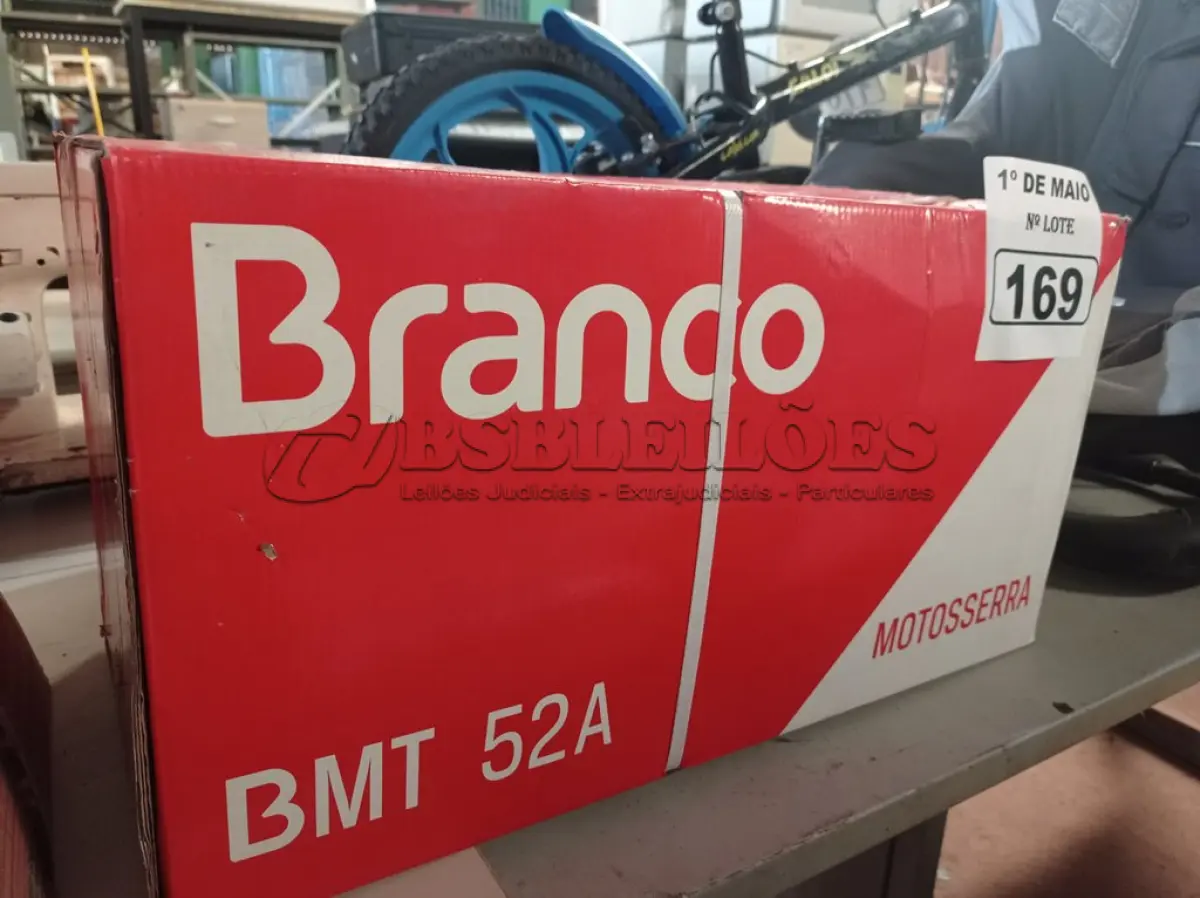 LOTE 169 - 01 MOTOSERRA BMT52A SABRE 18” BRANCO.  (NOVA)(NO ESTADO)