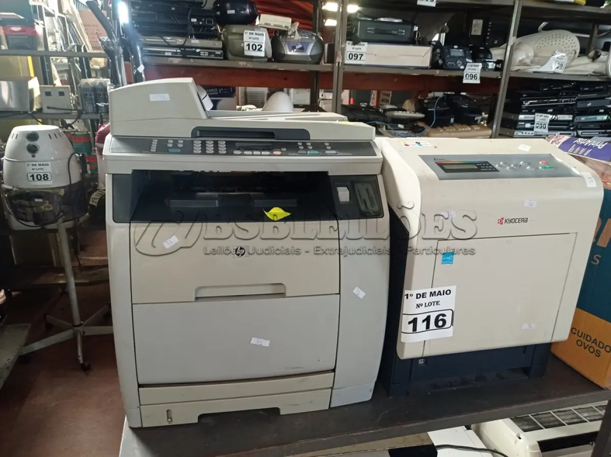 LOTE 116 - 02 IMPRESSORAS A LASER MARCAS E MODELOS DIVERSOS. (NO ESTADO) ATENÇÃO! FAZER A VISITAÇÃO ANTES DE ARREMATAR, NÃO SABEMOS SE FUNCIONA. LEILÃO NÃO TEM GARANTIA E NEM DEVOLUÇÃO, SUJEITO A POSSÍVEIS AVARIAS VISÍVEIS/OCULTAS E/OU AUSÊNCIA DE COMPONENTES.