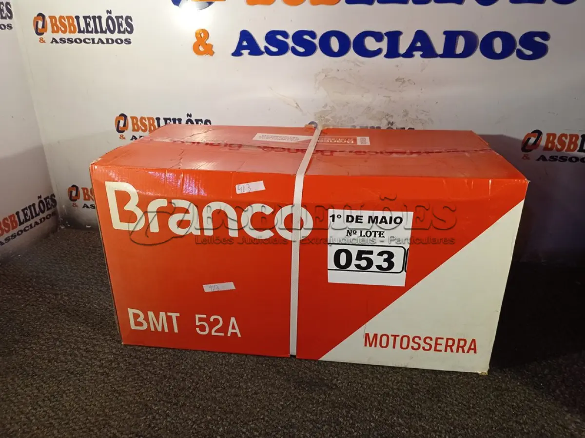 LOTE 053 - 01 MOTOSERRA BMT52A SABRE 18” BRANCO. (NOVA) (NO ESTADO)
