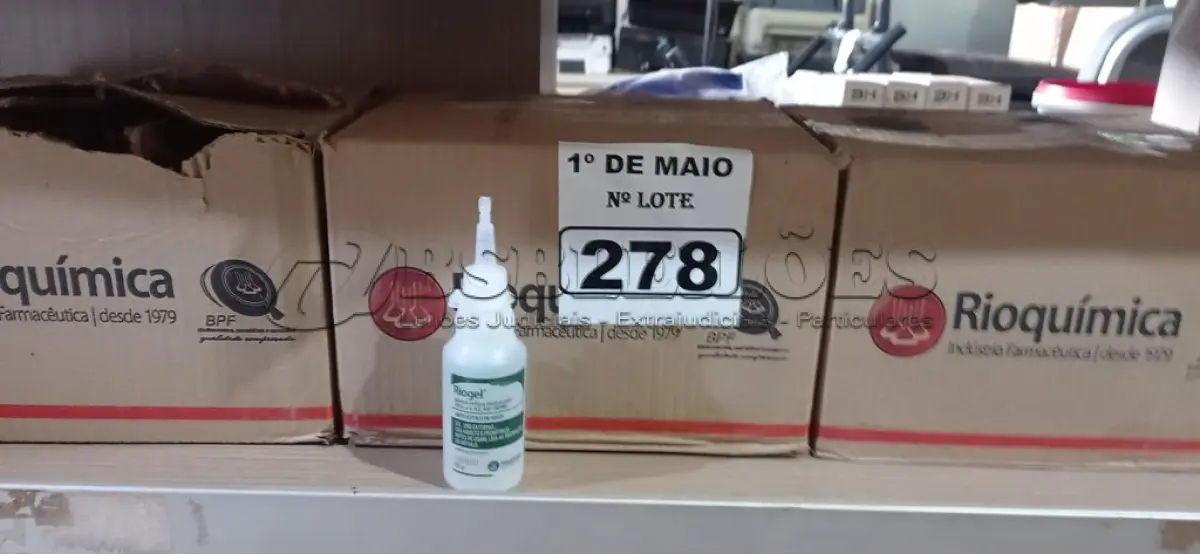 LOTE 278 - 03 CAIXAS COM BISNAGAS DE ÁLCOOL ETÍLICO HIDRATADO 90G. (NO ESTADO) ATENÇÃO! FAZER A VISITAÇÃO ANTES DE ARREMATAR, NÃO SABEMOS SE FUNCIONA. LEILÃO NÃO TEM GARANTIA E NEM DEVOLUÇÃO, SUJEITO A POSSÍVEIS AVARIAS VISÍVEIS/OCULTAS E/OU AUSÊNCIA DE COMPONENTES.