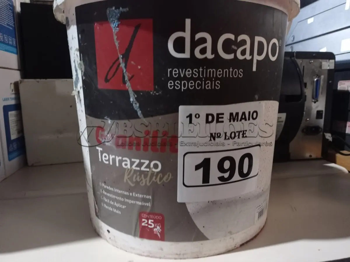 LOTE 190 - 01 BALDE DE GRANILITE TERRAZZO DACAPÓ 25KG. (NO ESTADO) ATENÇÃO! FAZER A VISITAÇÃO ANTES DE ARREMATAR, NÃO SABEMOS SE FUNCIONA. LEILÃO NÃO TEM GARANTIA E NEM DEVOLUÇÃO, SUJEITO A POSSÍVEIS AVARIAS VISÍVEIS/OCULTAS E/OU AUSÊNCIA DE COMPONENTES.