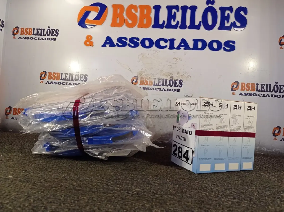 LOTE 284 - 10 MASCARAS DE PROTEÇÃO E 04 TERMÔMETROS DIGITAI. (NO ESTADO) ATENÇÃO! FAZER A VISITAÇÃO ANTES DE ARREMATAR, NÃO SABEMOS SE FUNCIONA. LEILÃO NÃO TEM GARANTIA E NEM DEVOLUÇÃO, SUJEITO A POSSÍVEIS AVARIAS VISÍVEIS/OCULTAS E/OU AUSÊNCIA DE COMPONENTES.