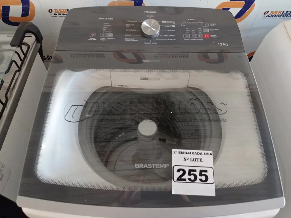 LOTE 255 - 01 MÁQUINA DE LAVAR ROUPAS DE 12 KG MARCA BRASTEMP 220V. (WASHER MACHINE) (NO ESTADO)BH1546M 