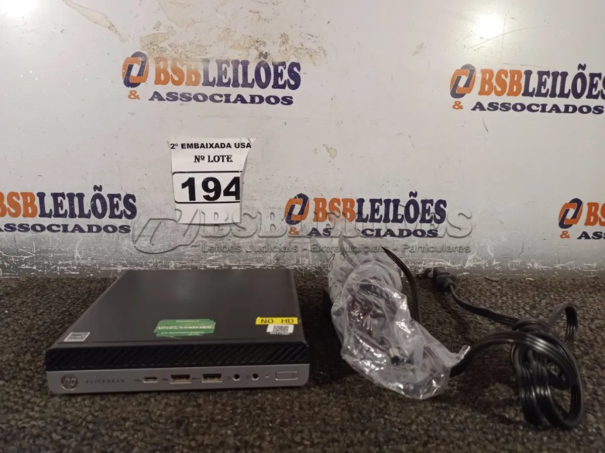 LOTE 194 - 01 CPU SEM MEMÓRIA E SEM HD COM CARREGADOR MARCA HP. (NO ESTADO) BD1780P