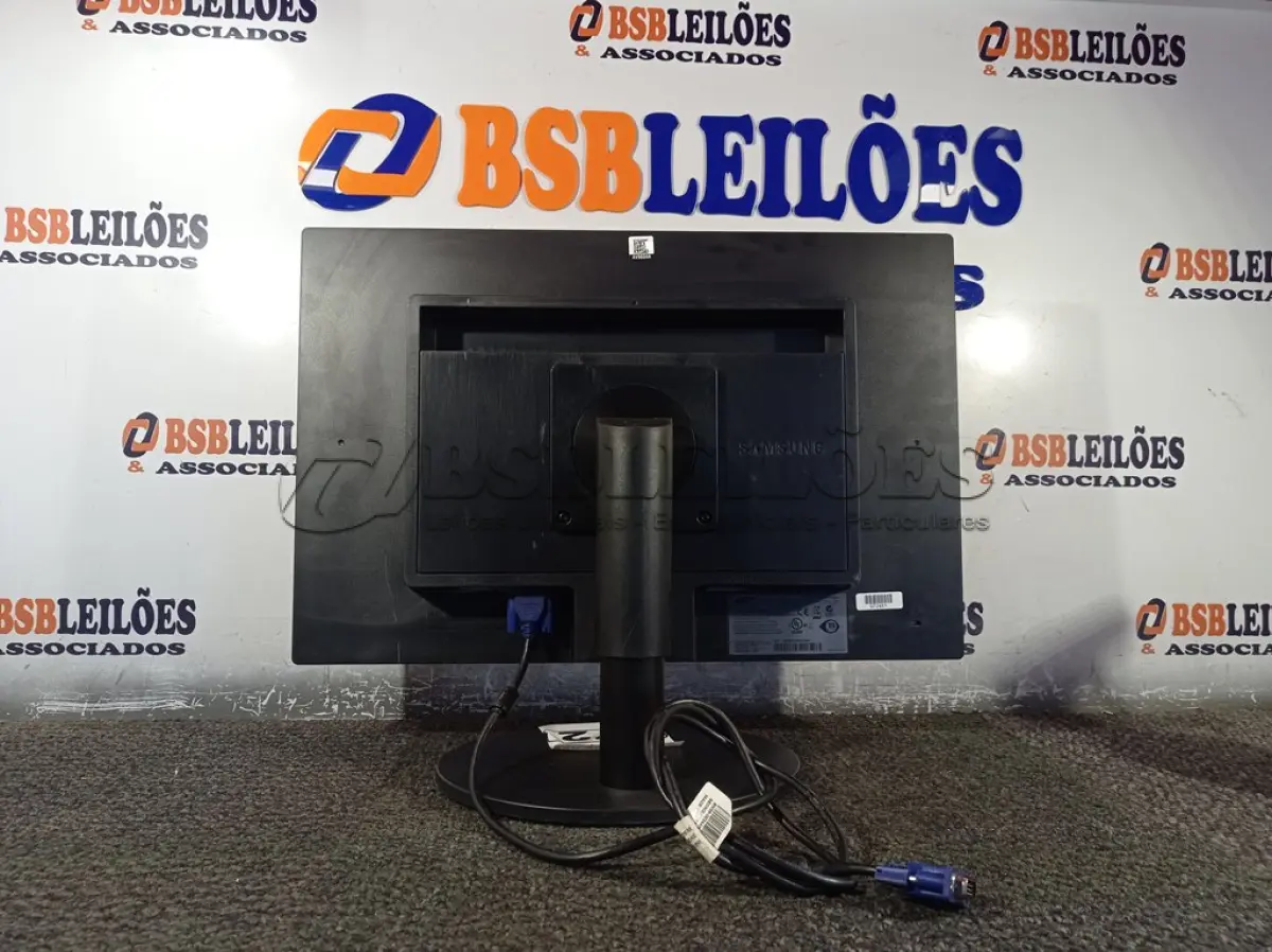 LOTE 072 - 01 MONITOR 22’’ MARCA SAMSUNG. (DISPLAY) (NO ESTADO) AV9604A
