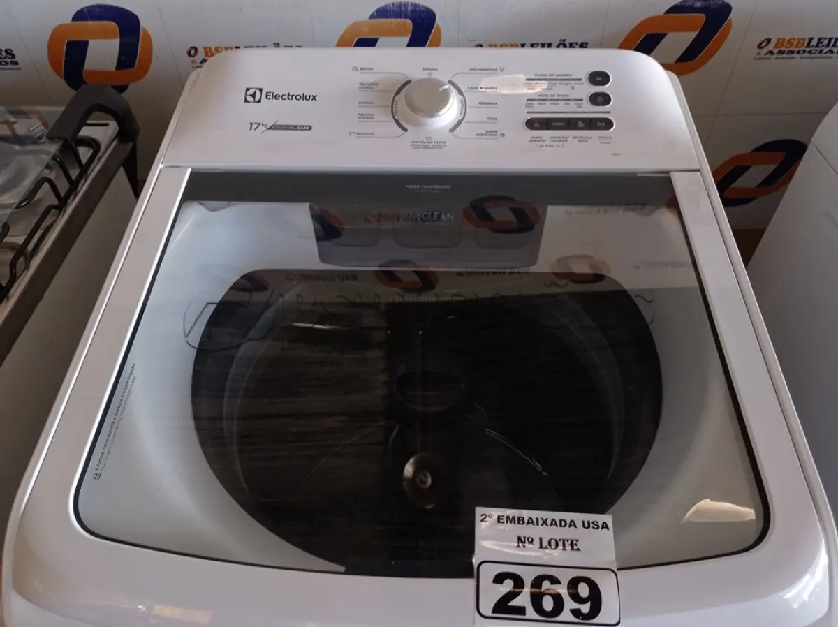 LOTE 269 - 01 MÁQUINA DE LAVAR ROUPAS DE 17 KG MARCA ELETROLUX 220V. (WASHER MACHINE) (NO ESTADO) BH1671S