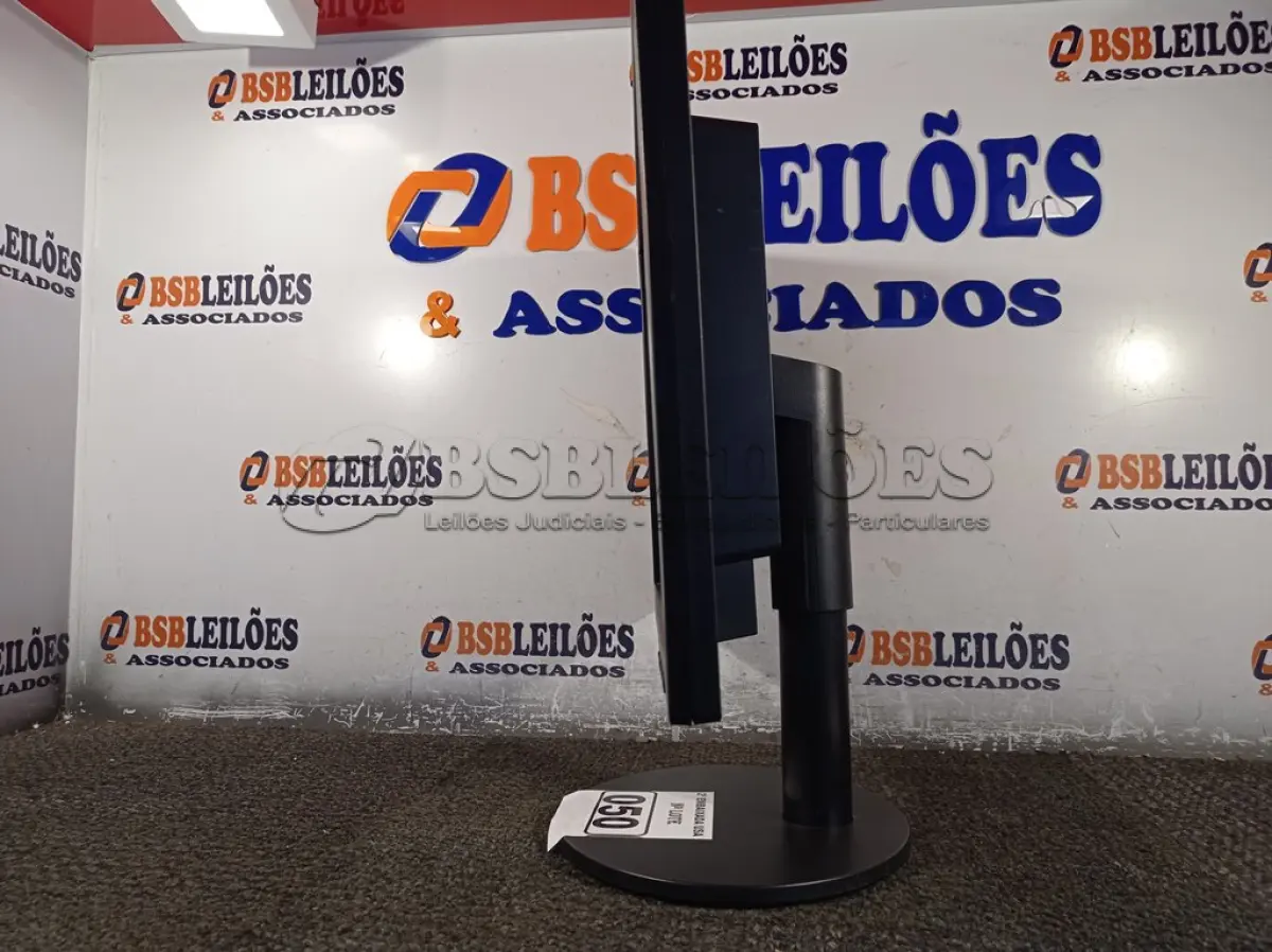 LOTE 050 - 01 MONITOR 22’’ MARCA SAMSUNG. (DISPLAY) (NO ESTADO) AV9483N