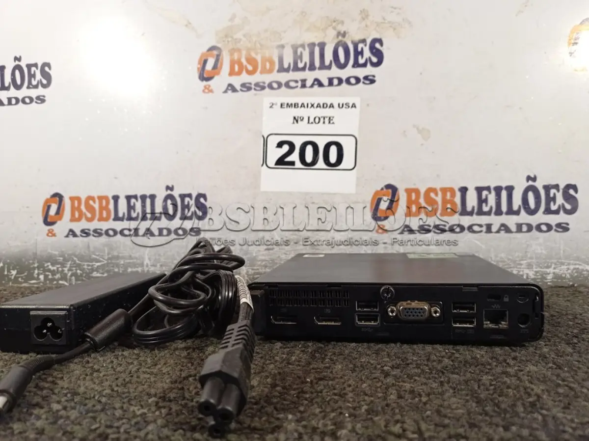 LOTE 200 - 01 CPU SEM MEMÓRIA DE 16 GB E SEM HD COM CARREGADOR MARCA HP. (NO ESTADO) BD1782X