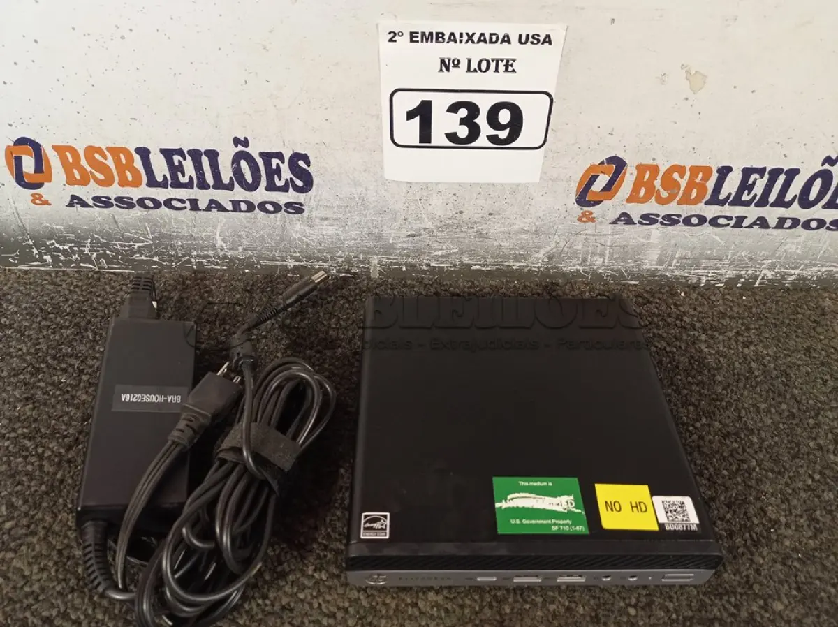 LOTE 139 - 01 CPU SEM MEMÓRIA E SEM HD COM CARREGADOR MARCA HP. (NO ESTADO) BD0877M