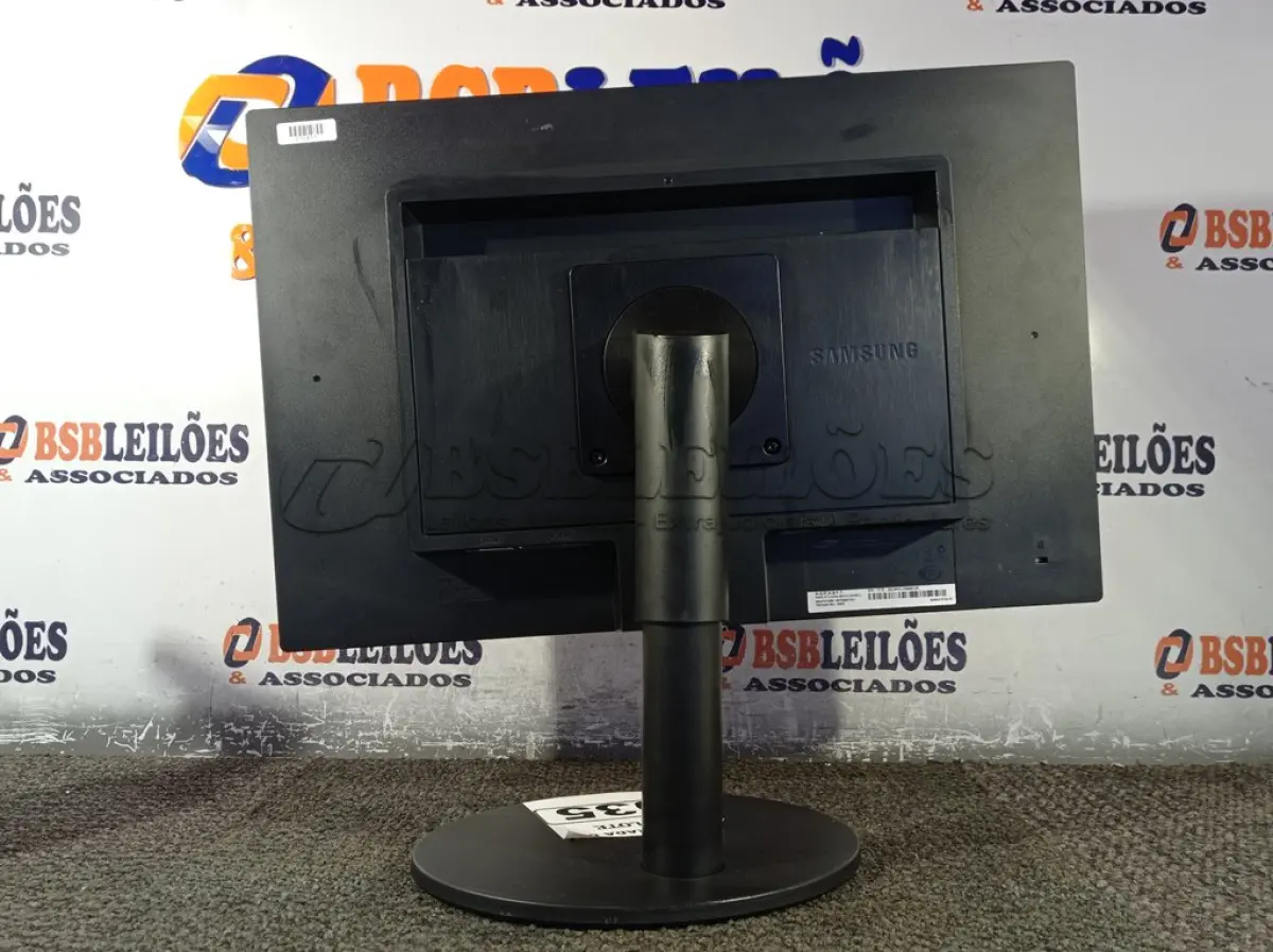 LOTE 035 - 01 MONITOR 22’’ MARCA SAMSUNG. (DISPLAY) (NO ESTADO) AV9465A