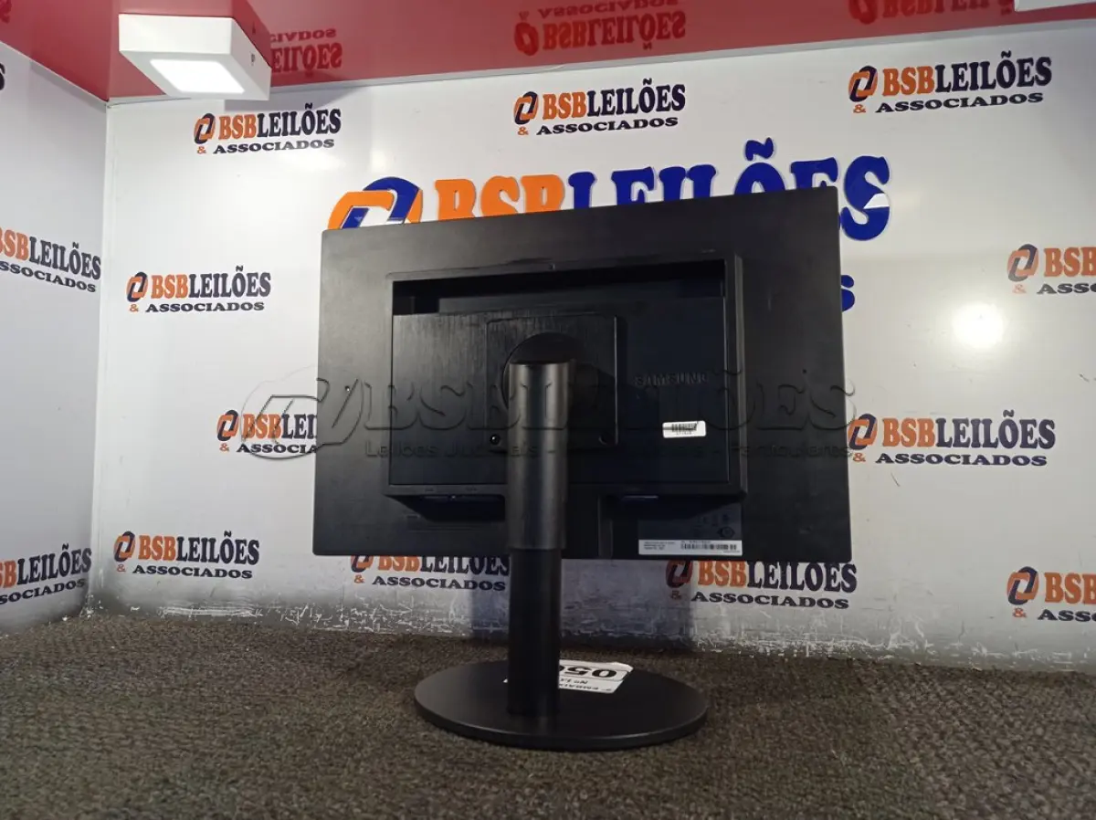 LOTE 050 - 01 MONITOR 22’’ MARCA SAMSUNG. (DISPLAY) (NO ESTADO) AV9483N