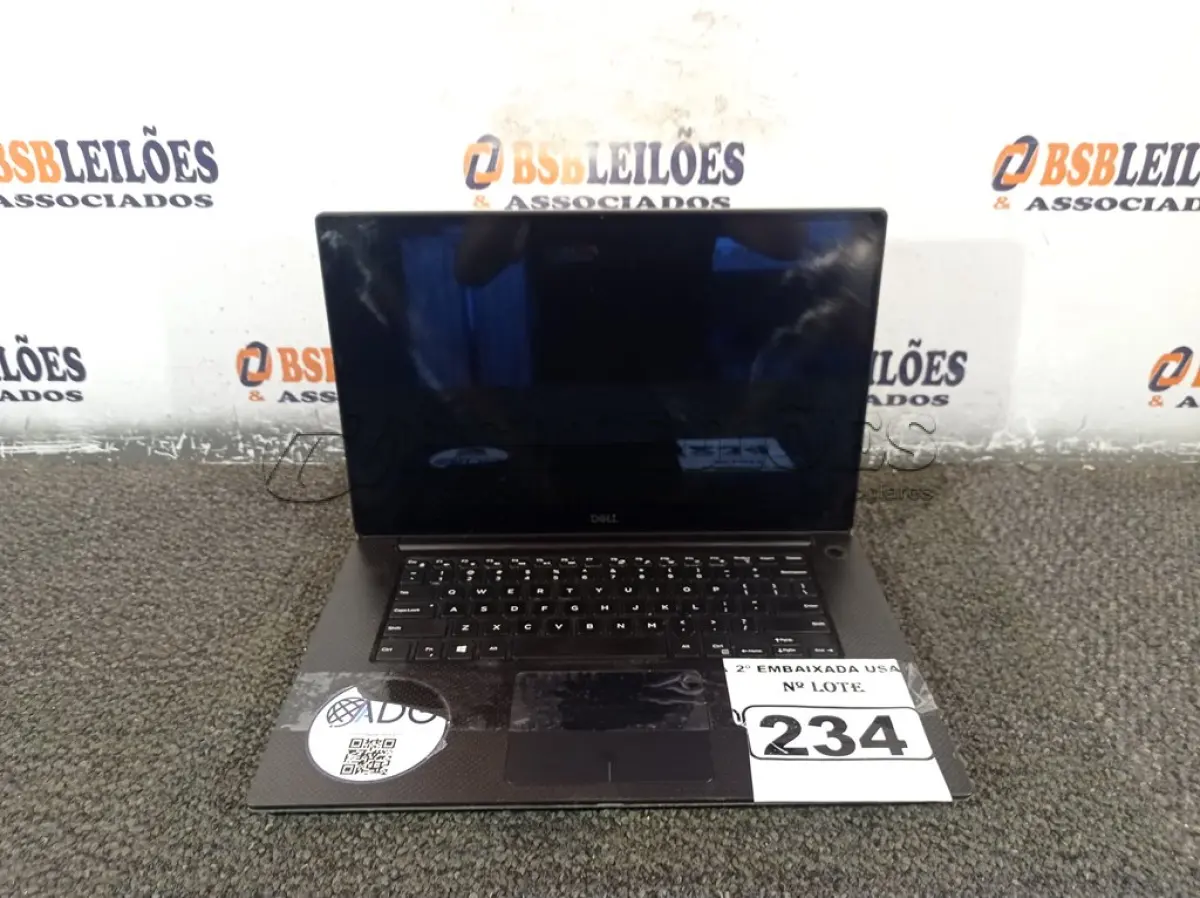 LOTE 234 - 01 NOTEBOOK DELL XPS 13 POLEGADAS, SEM HD, MEMÓRIA E CARREGADOR. (NO ESTADO) BF8662C
