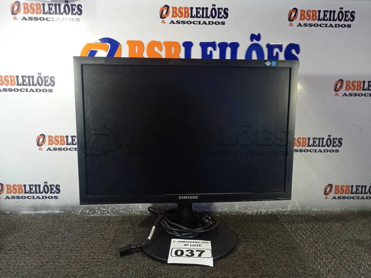 LOTE 037 - 01 MONITOR 22’’ MARCA SAMSUNG. (DISPLAY) (NO ESTADO) AV9466F