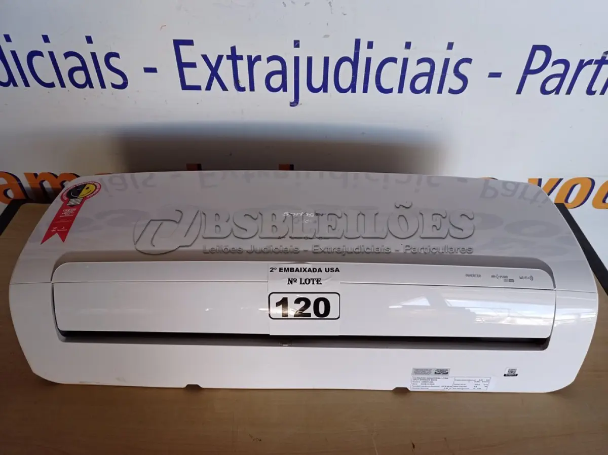 LOTE 120 - 01 EVAPORADORA DE AR INVERTER COM WIFI DE 12000BTUS SEM CONTROLE MARCA SPRINGER. (NO ESTADO) AV9821S