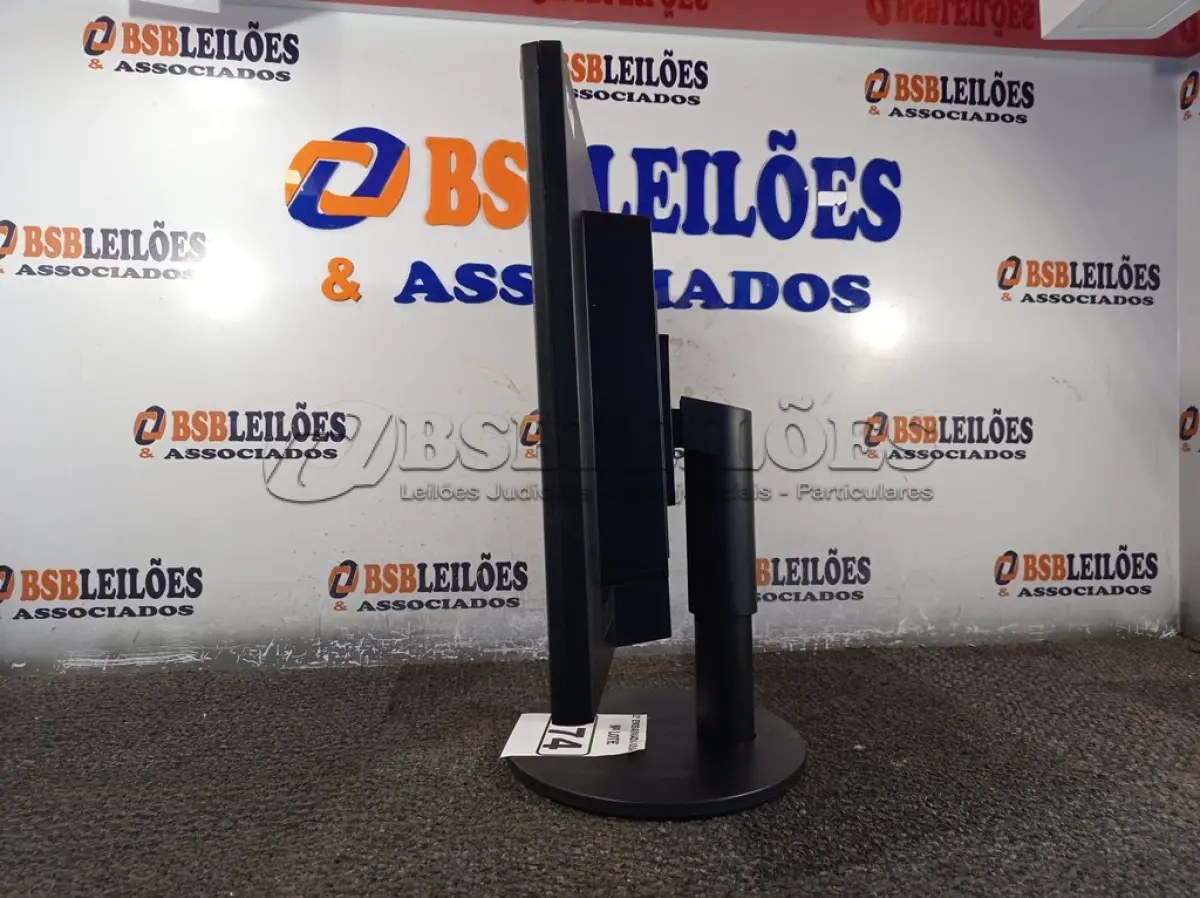LOTE 074 - 01 MONITOR 22’’ MARCA SAMSUNG. (DISPLAY) (NO ESTADO) AV9610D